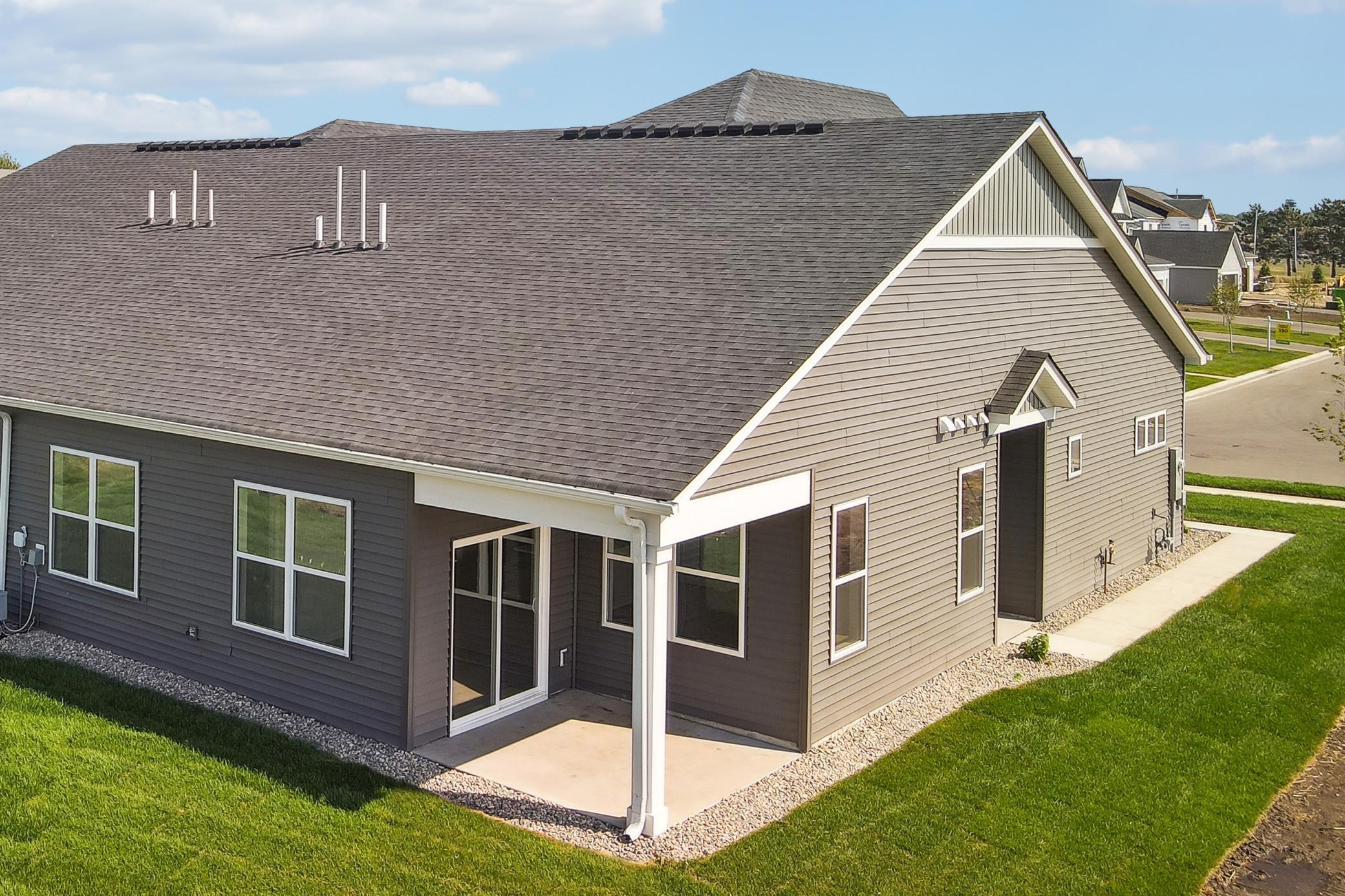 718 Kasota Avenue