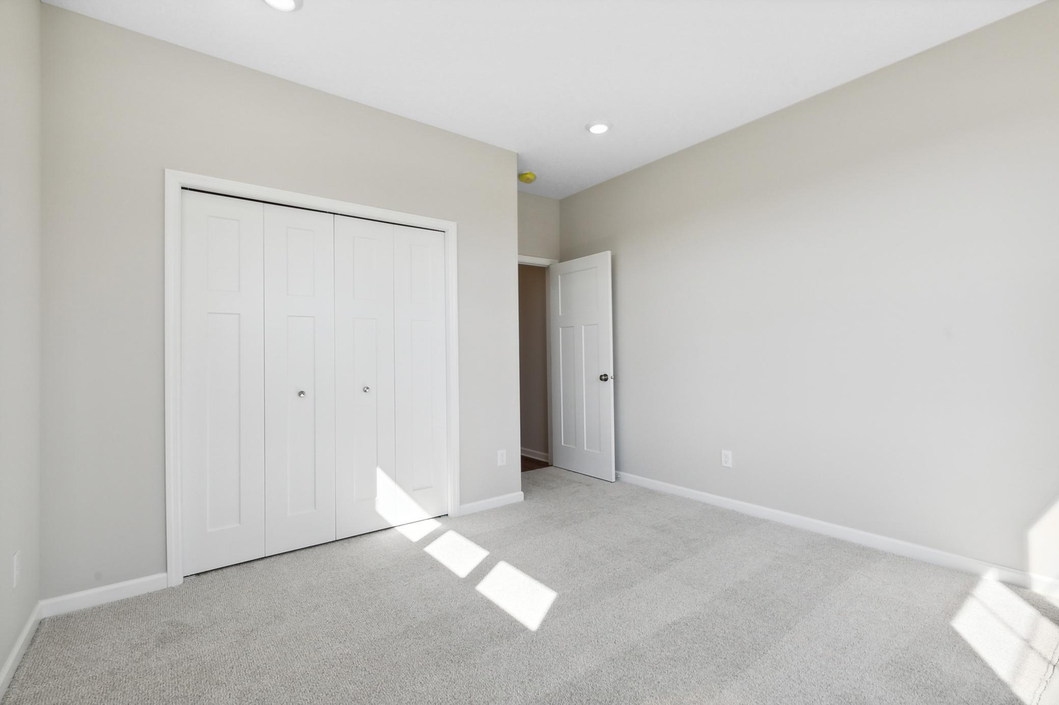 718 Kasota Avenue