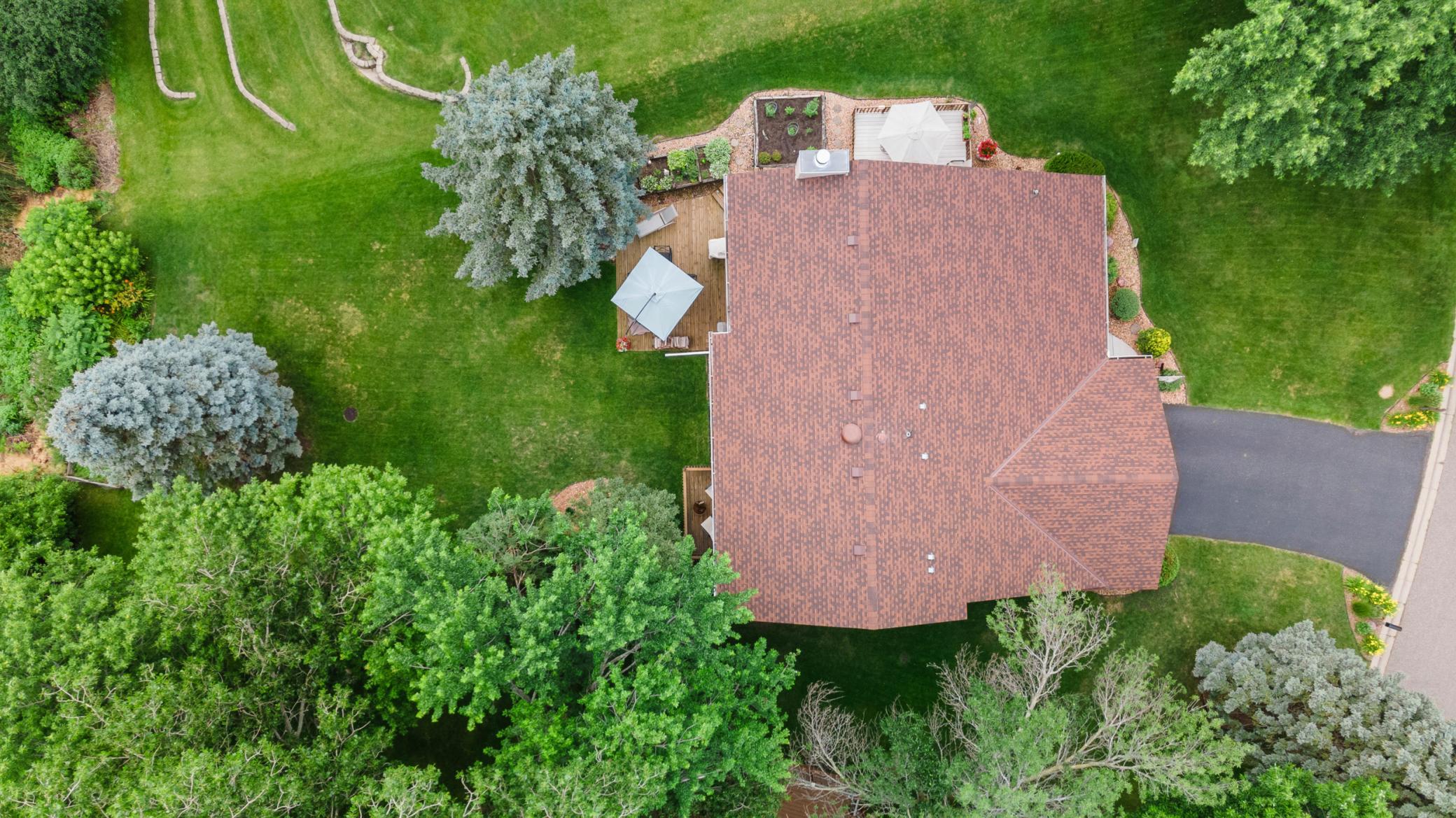 1220 Sycamore Lane N