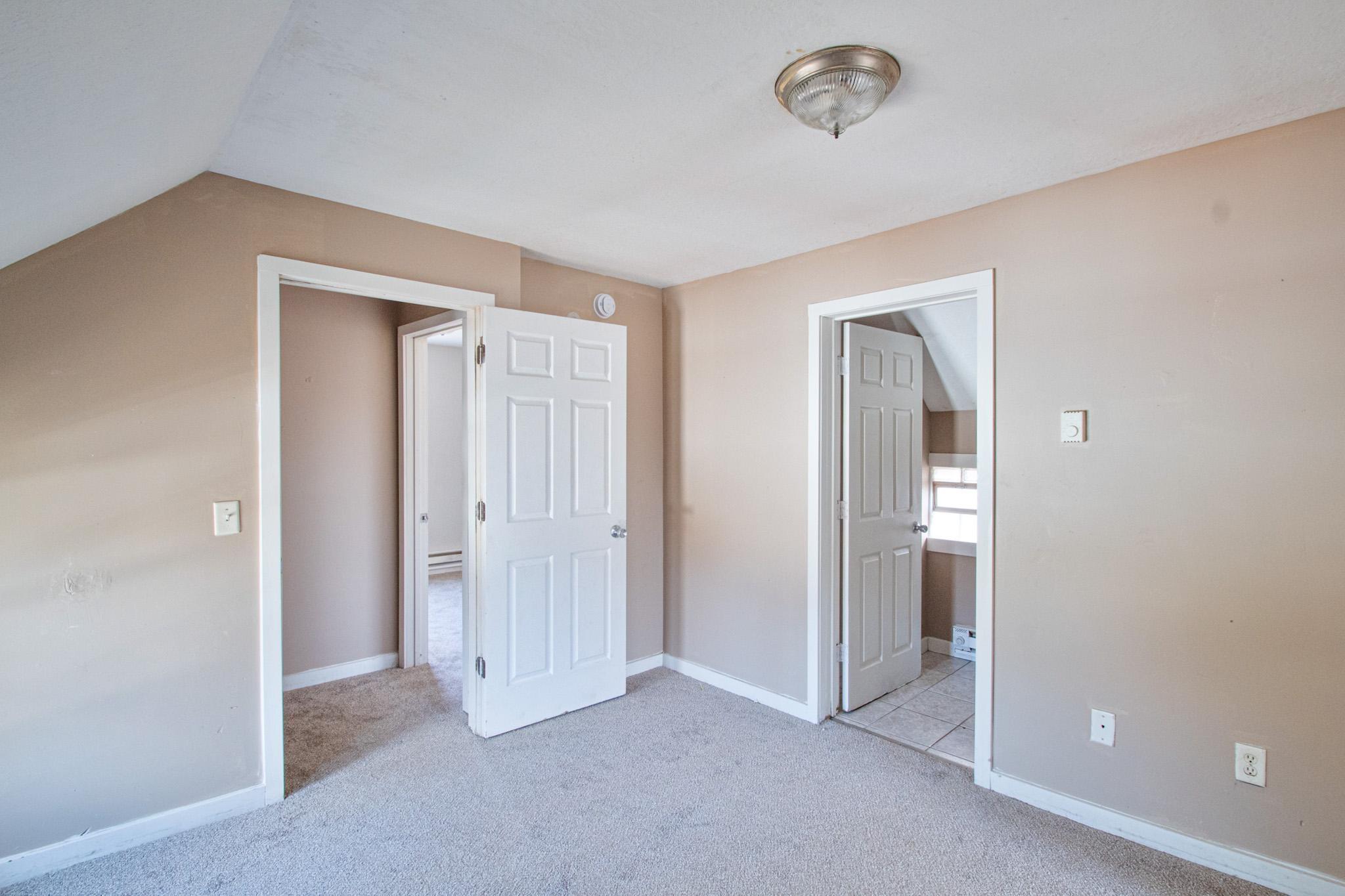 1120 6th Street E