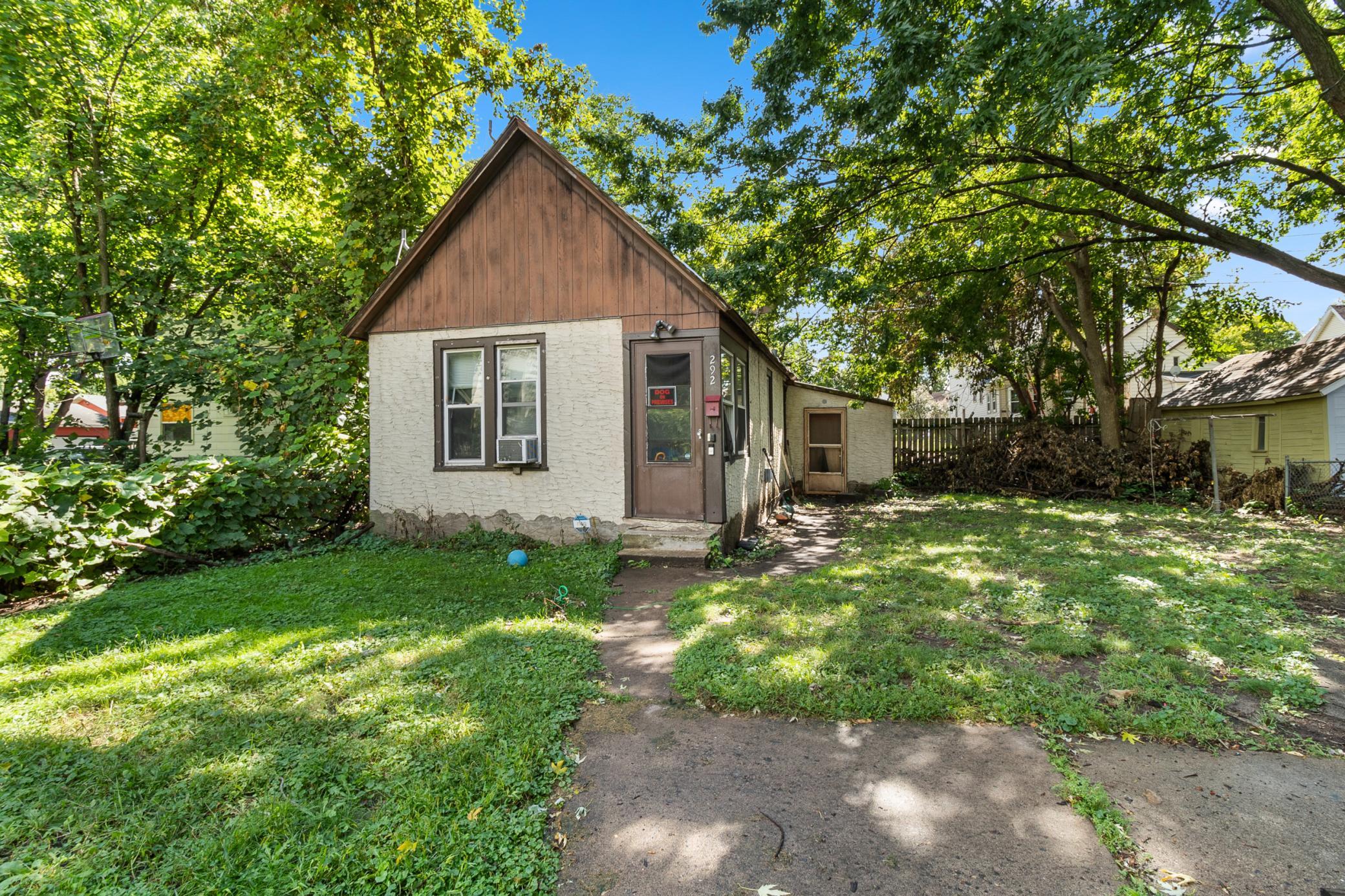 292-294 Thomas Avenue