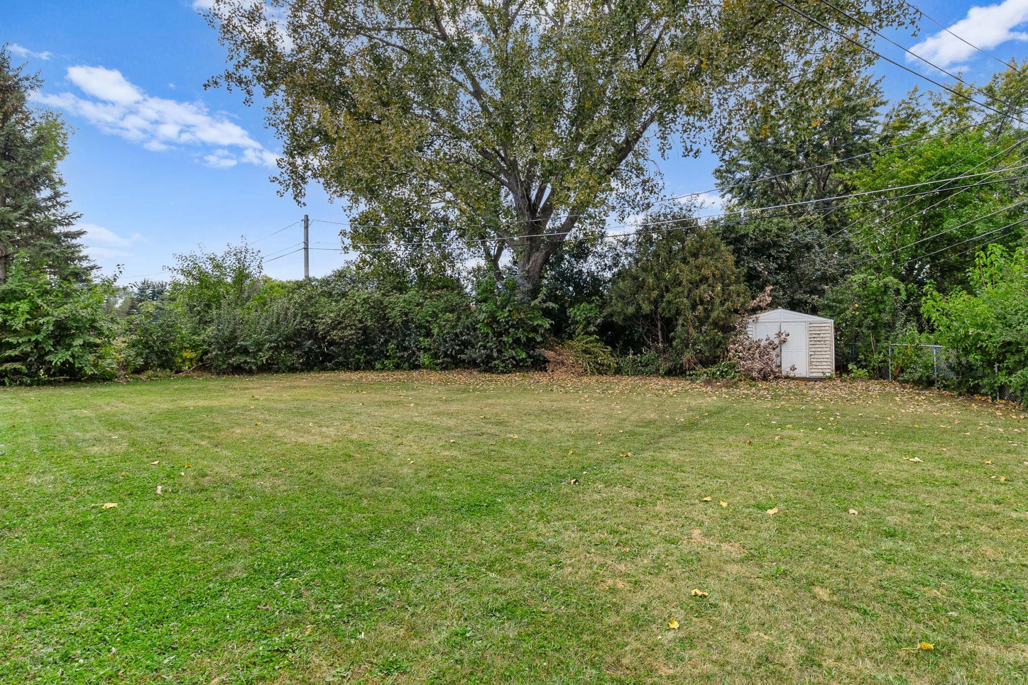 16497 Foliage Avenue W