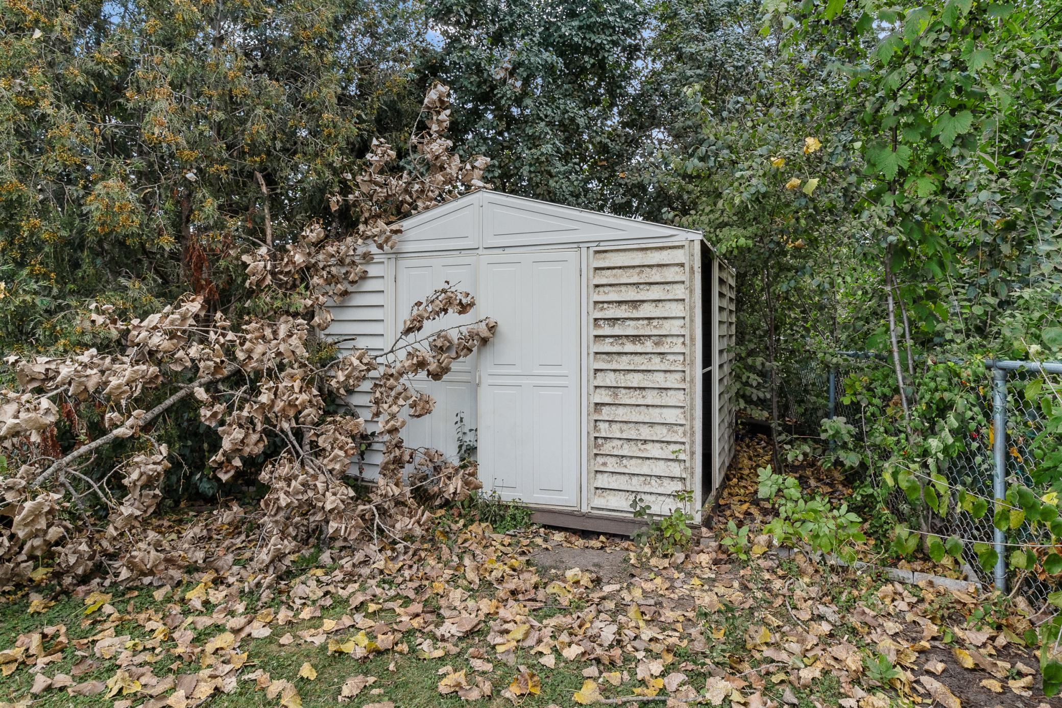 16497 Foliage Avenue W