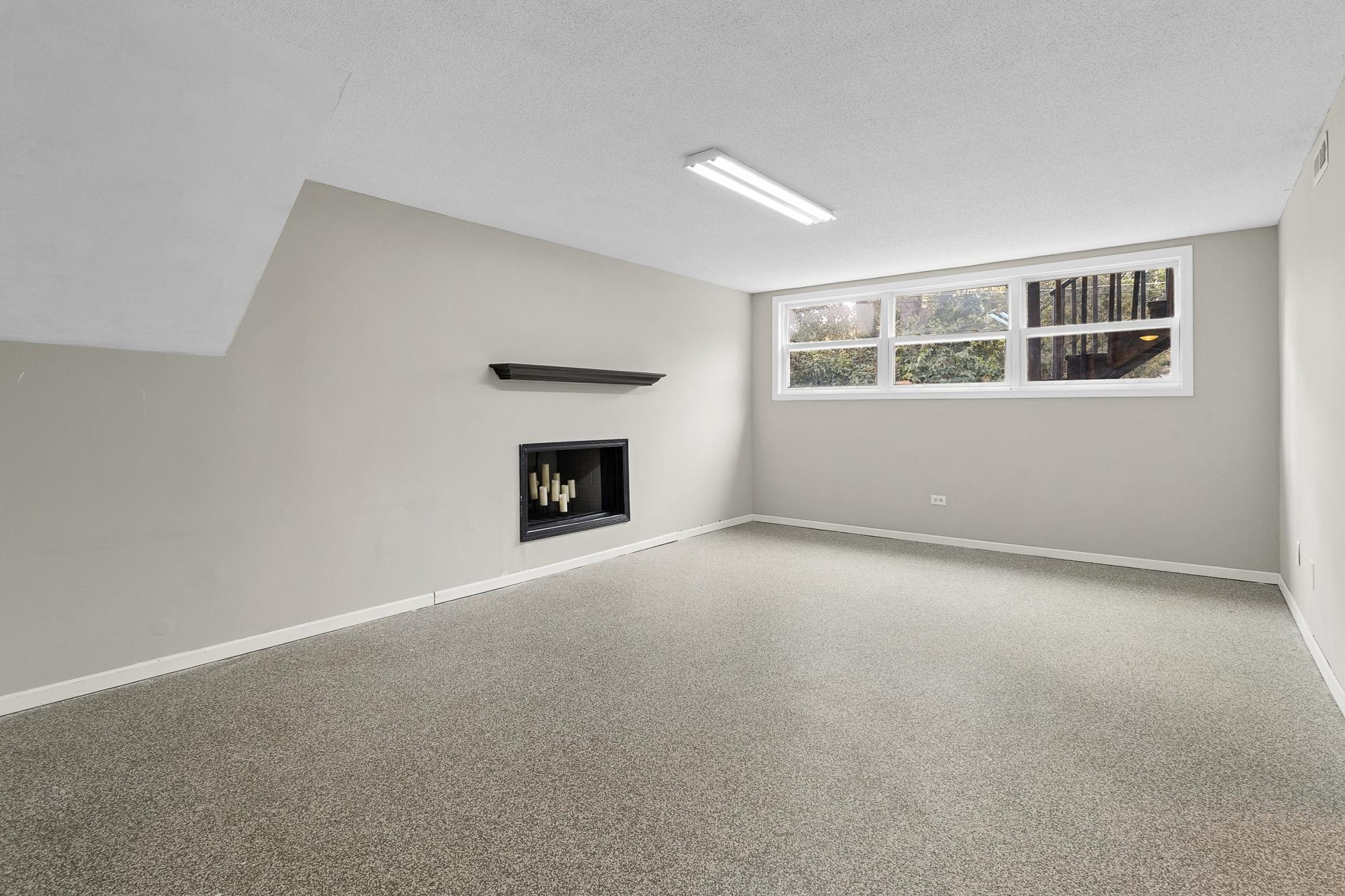 16497 Foliage Avenue W