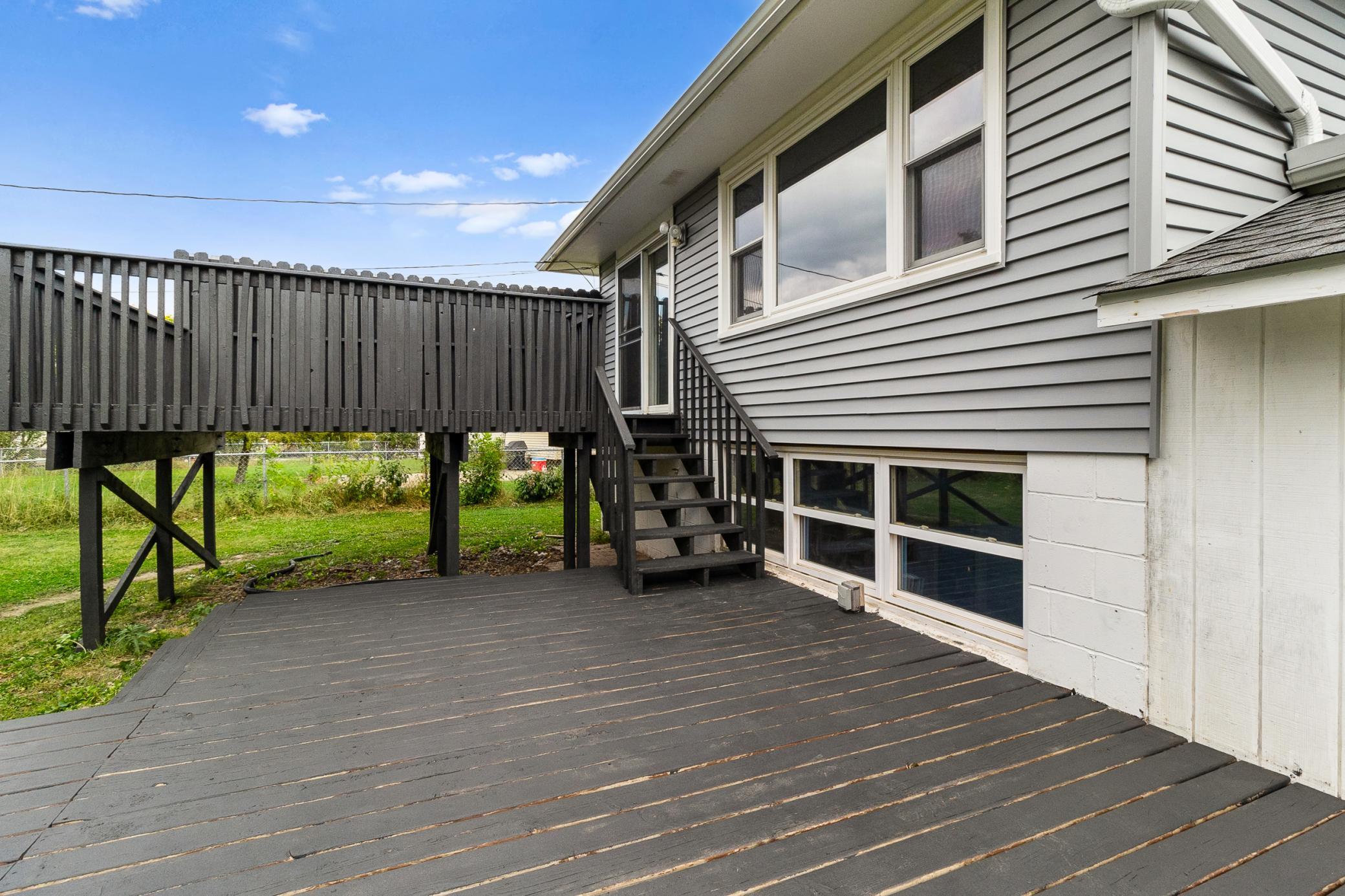 16497 Foliage Avenue W