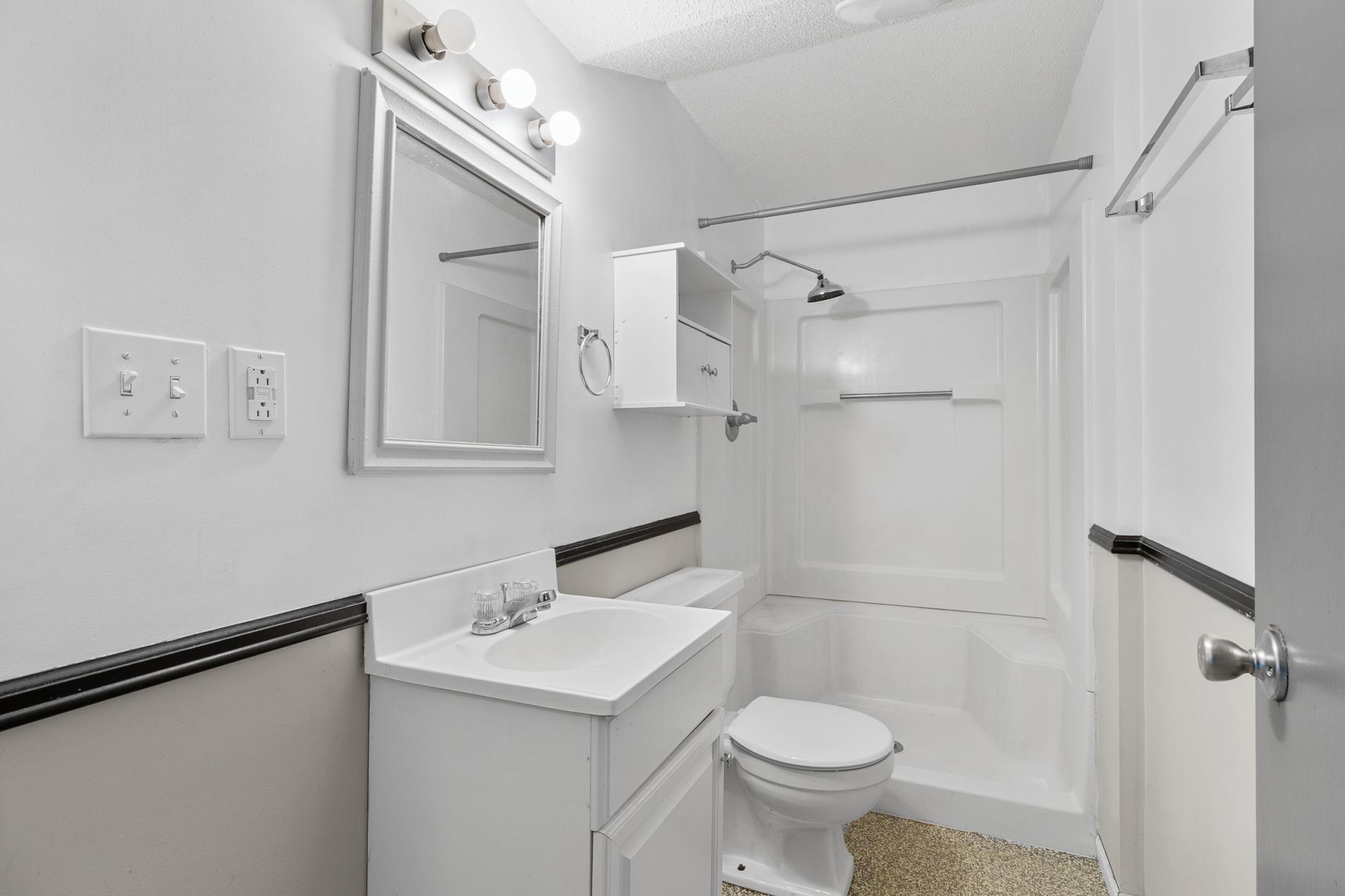 16497 Foliage Avenue W