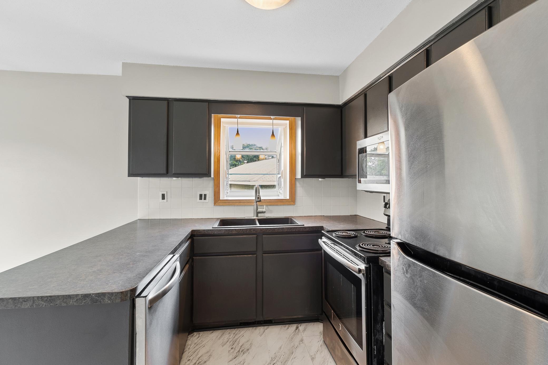 16497 Foliage Avenue W