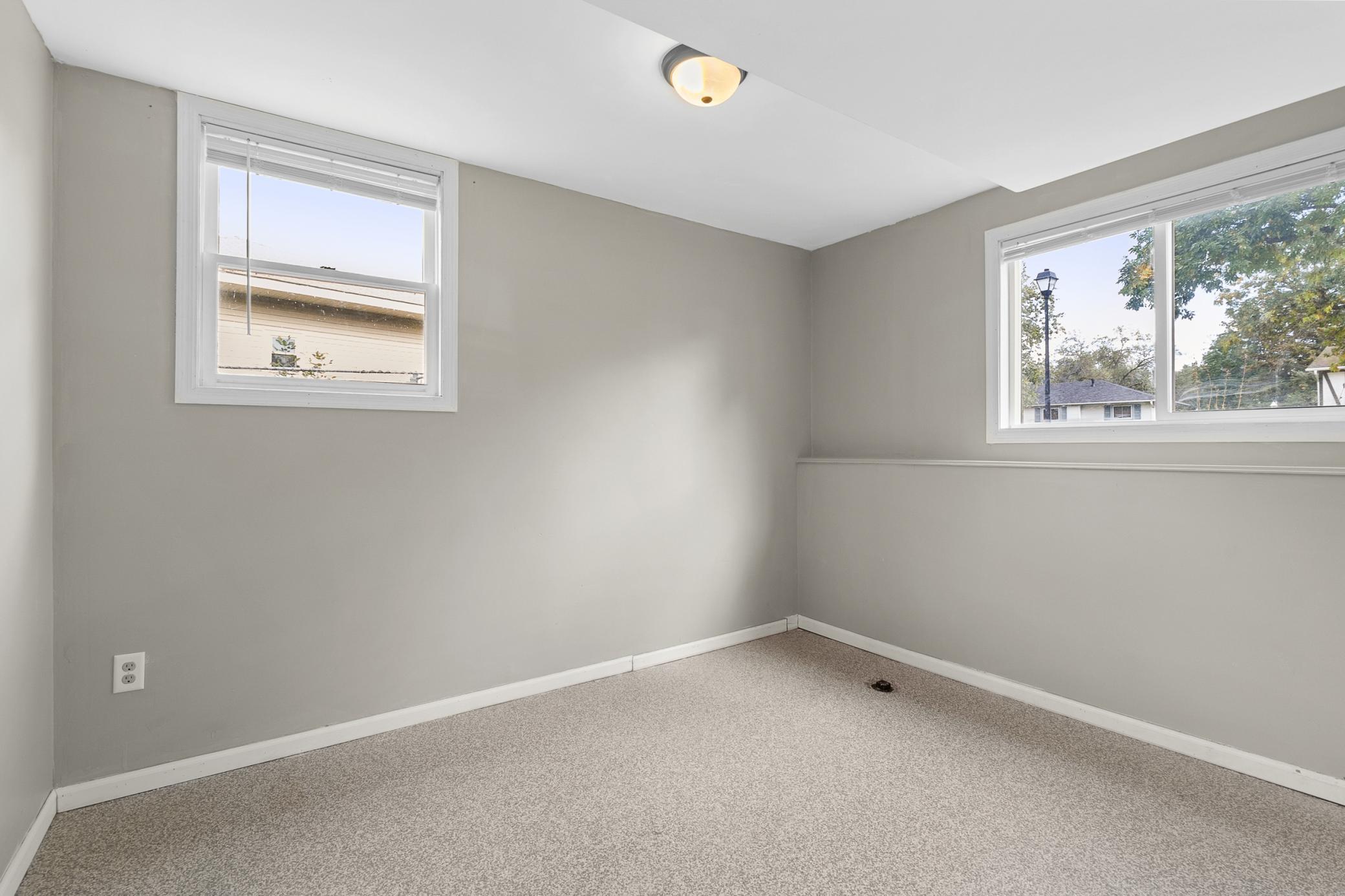 16497 Foliage Avenue W