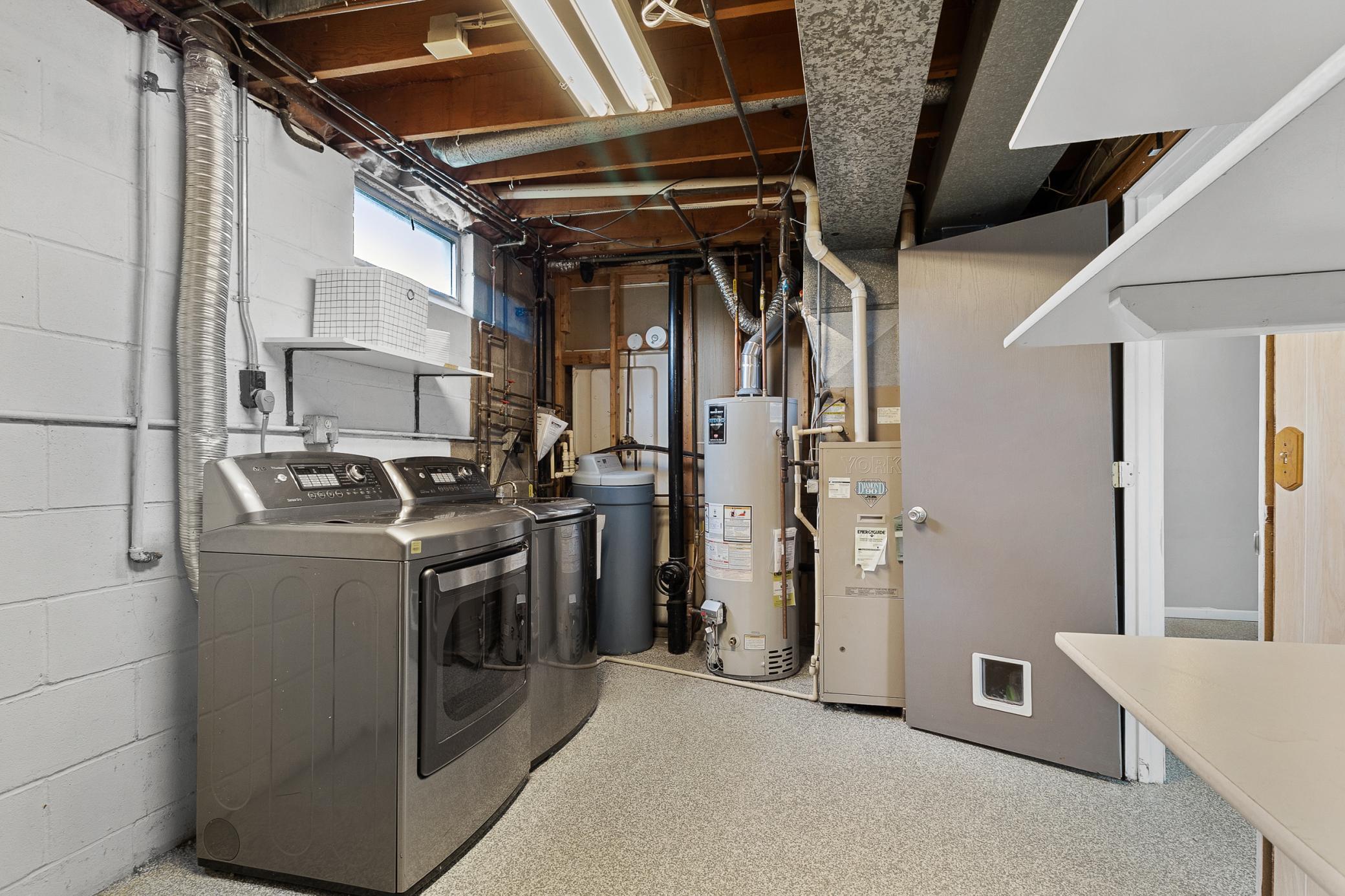 16497 Foliage Avenue W