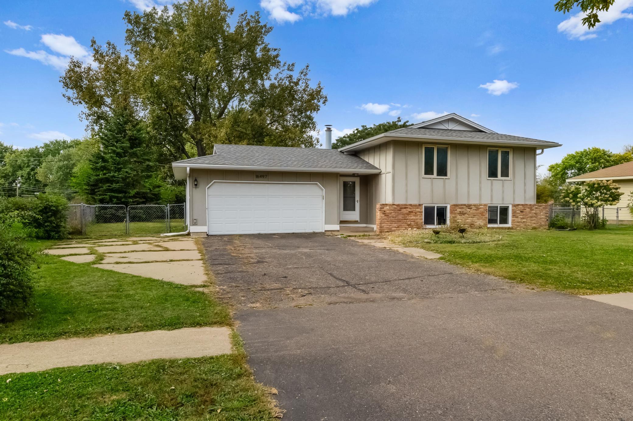 16497 Foliage Avenue W