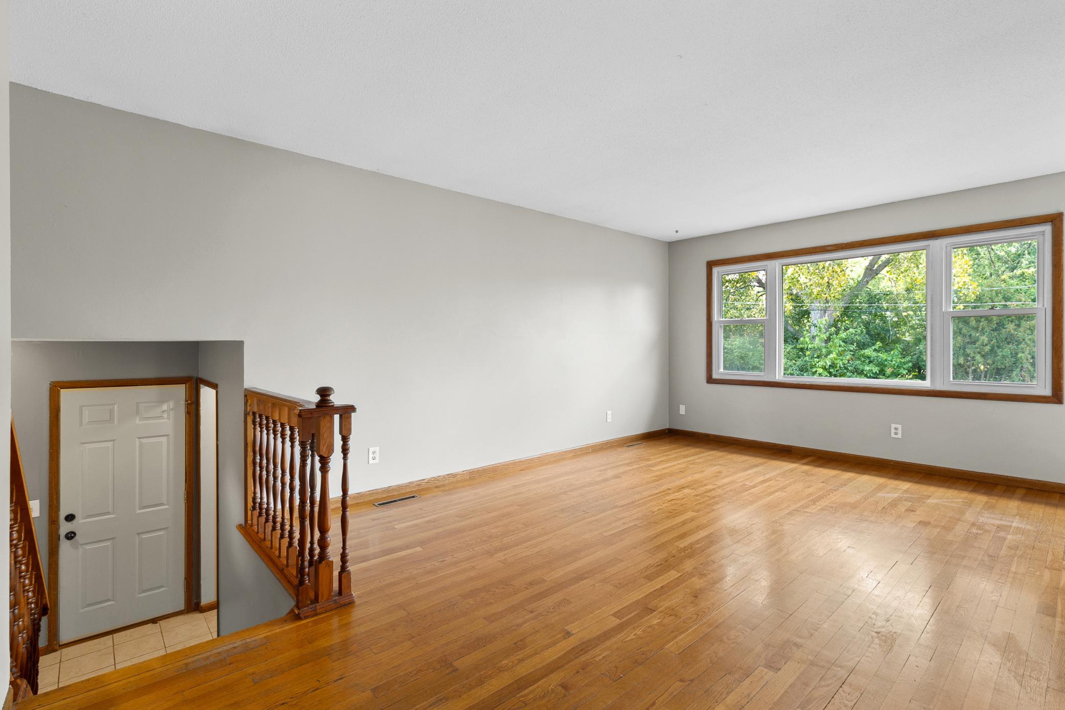 16497 Foliage Avenue W