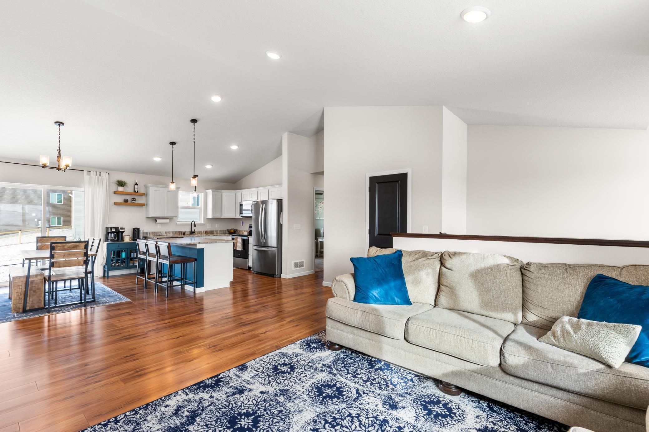 843 Hickory Curve