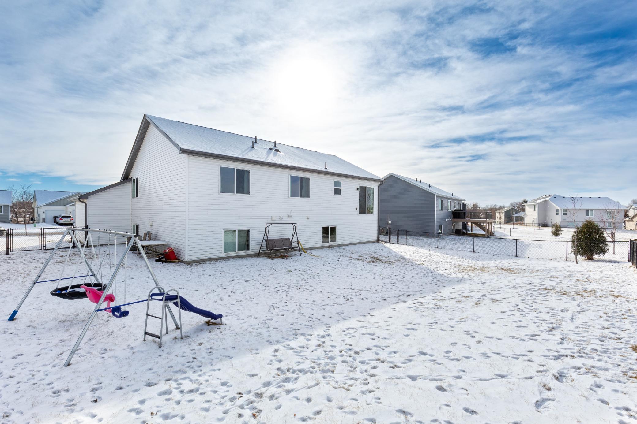 843 Hickory Curve