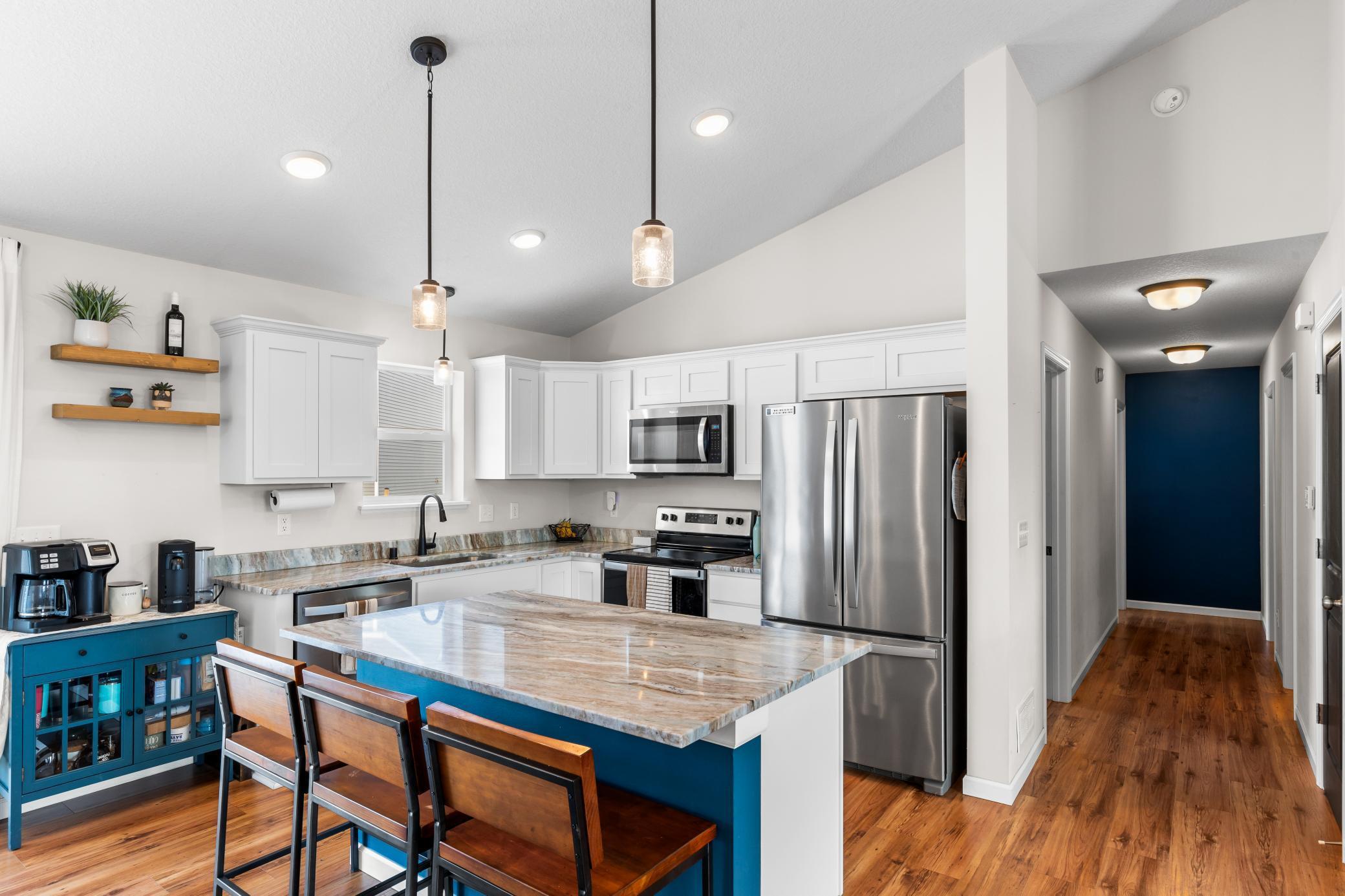 843 Hickory Curve