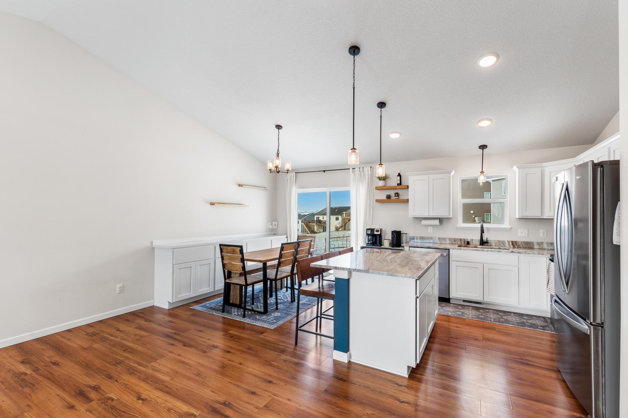 843 Hickory Curve