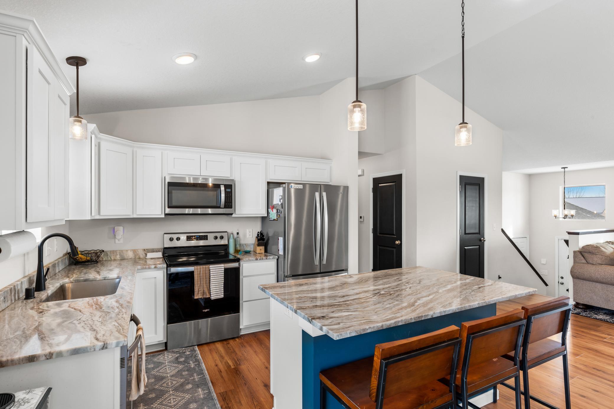843 Hickory Curve