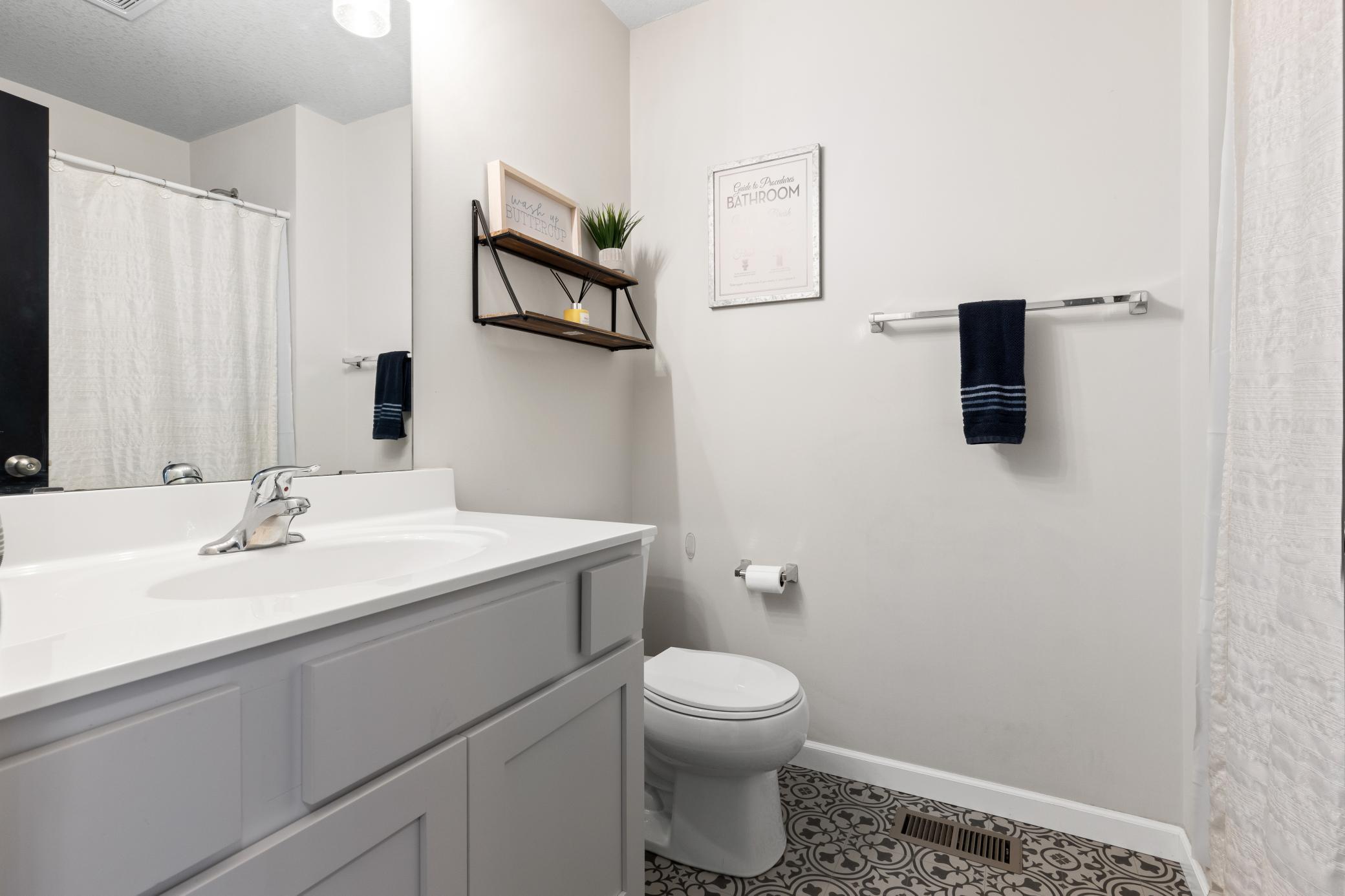 843 Hickory Curve