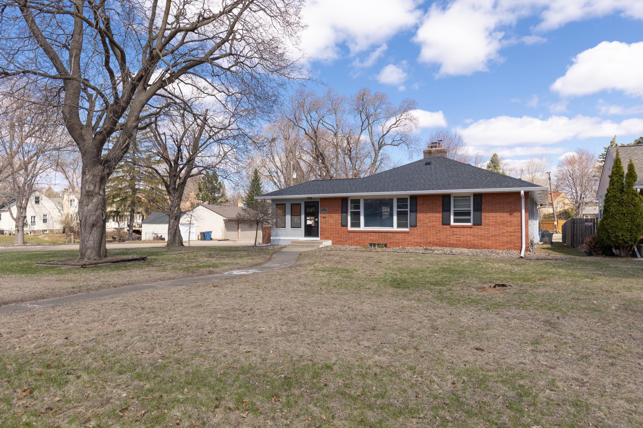 1616 E 57th Street