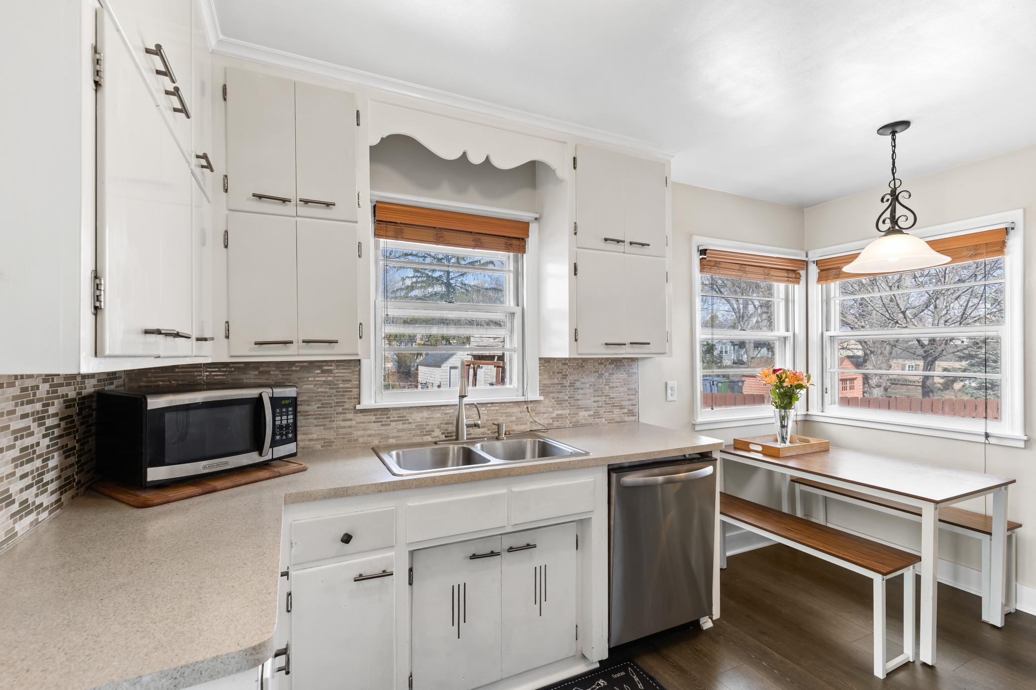 1616 E 57th Street