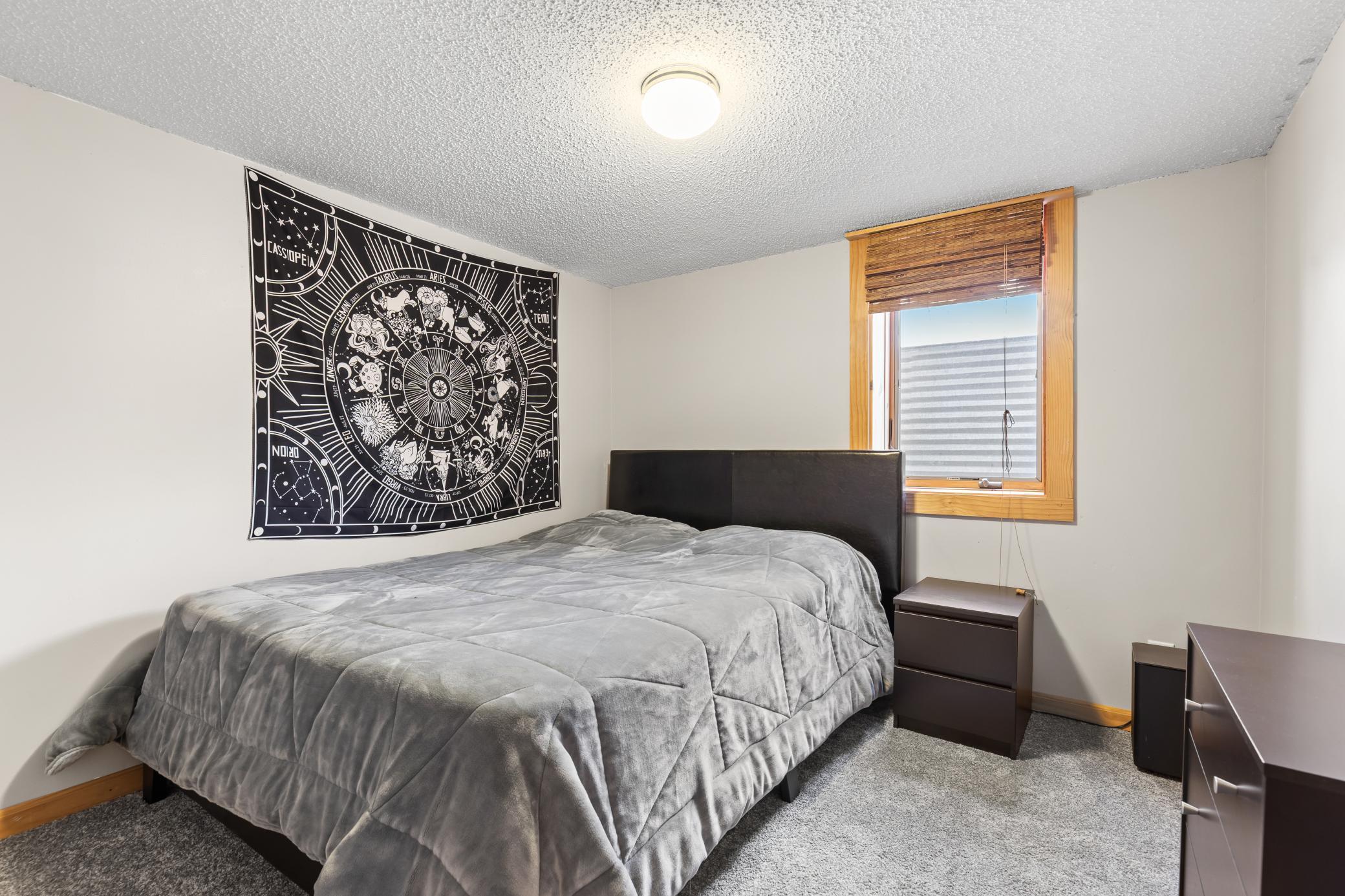 1616 E 57th Street