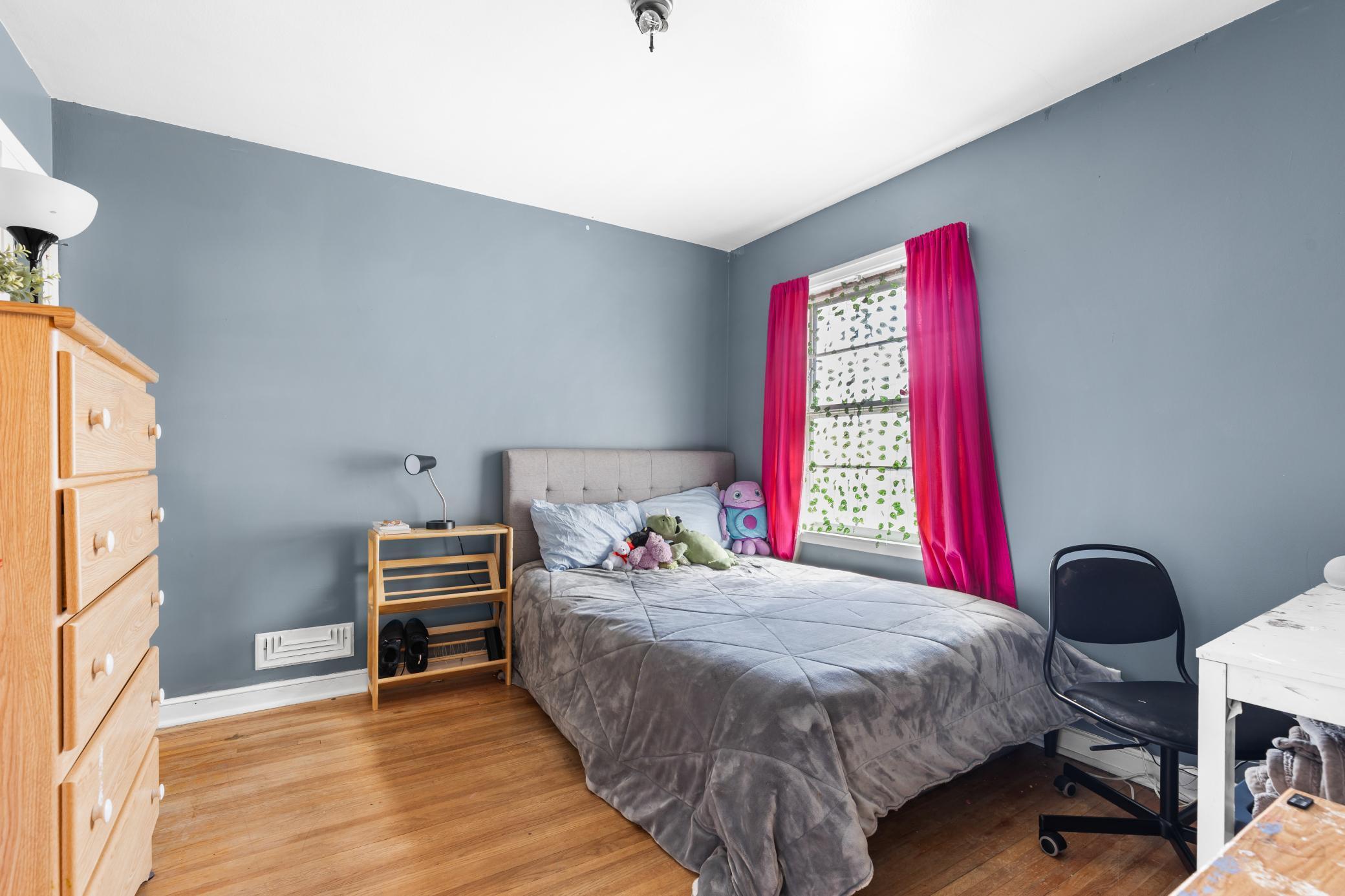 1616 E 57th Street