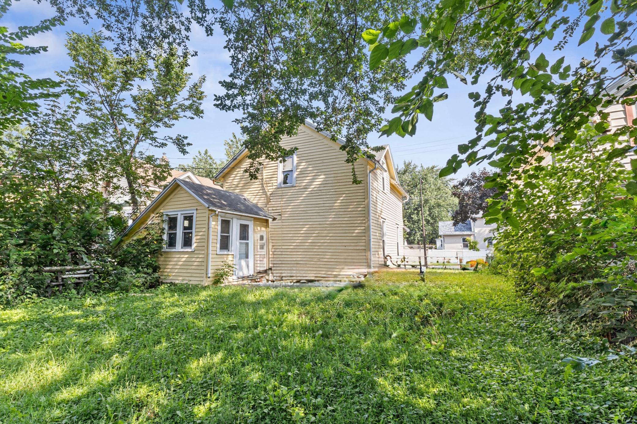 324 Van Buren Avenue