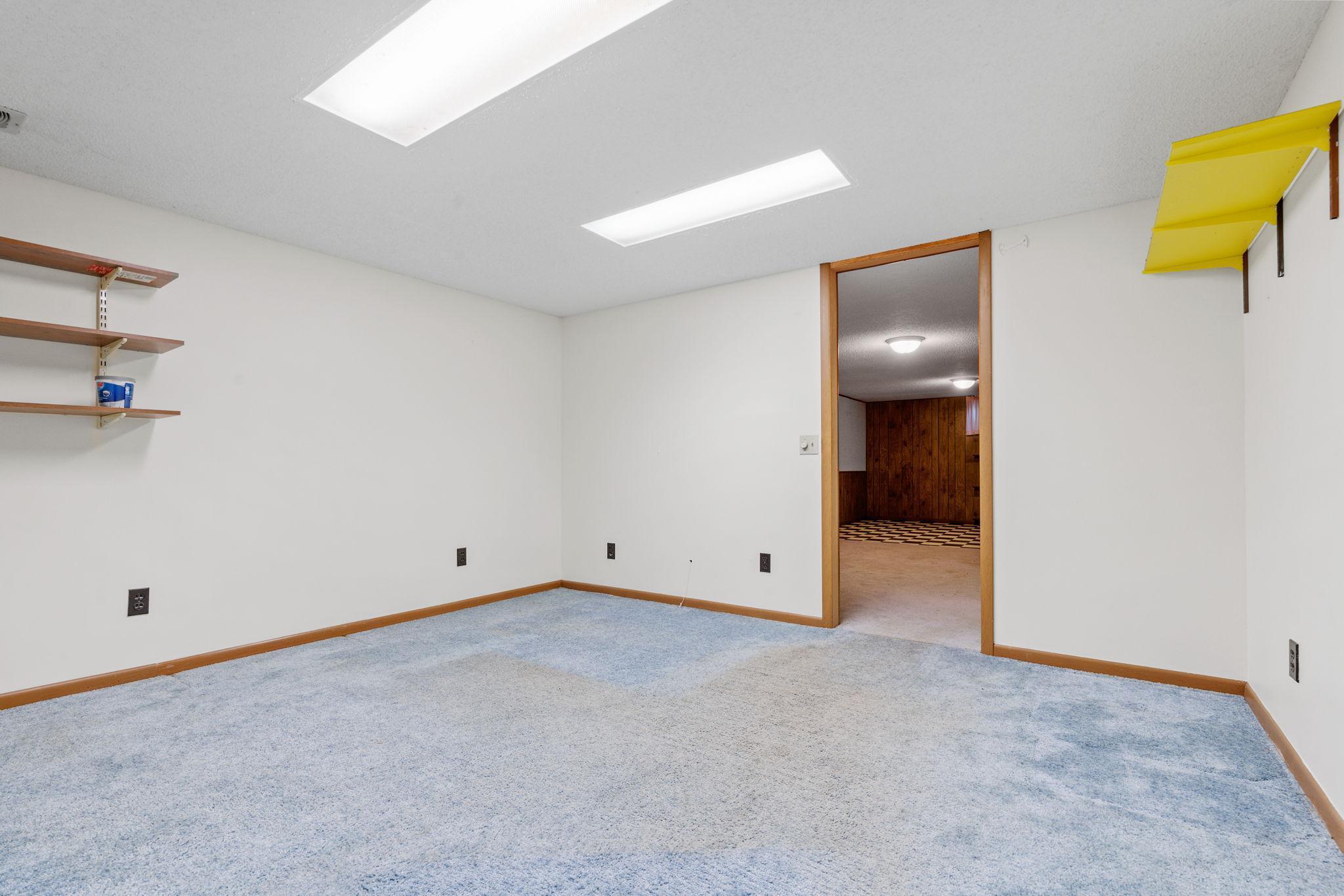 1381 Balsam Street E