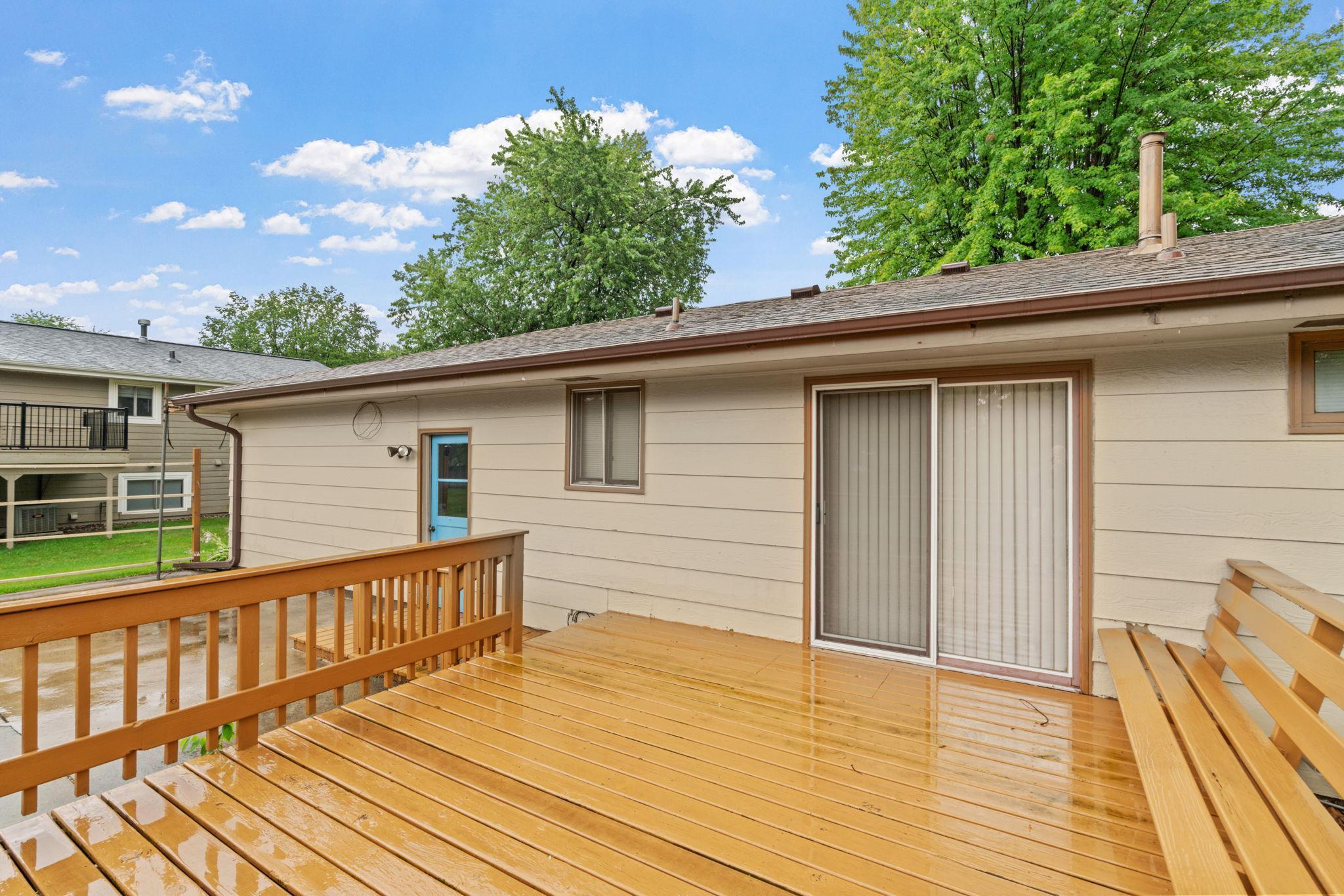 1381 Balsam Street E