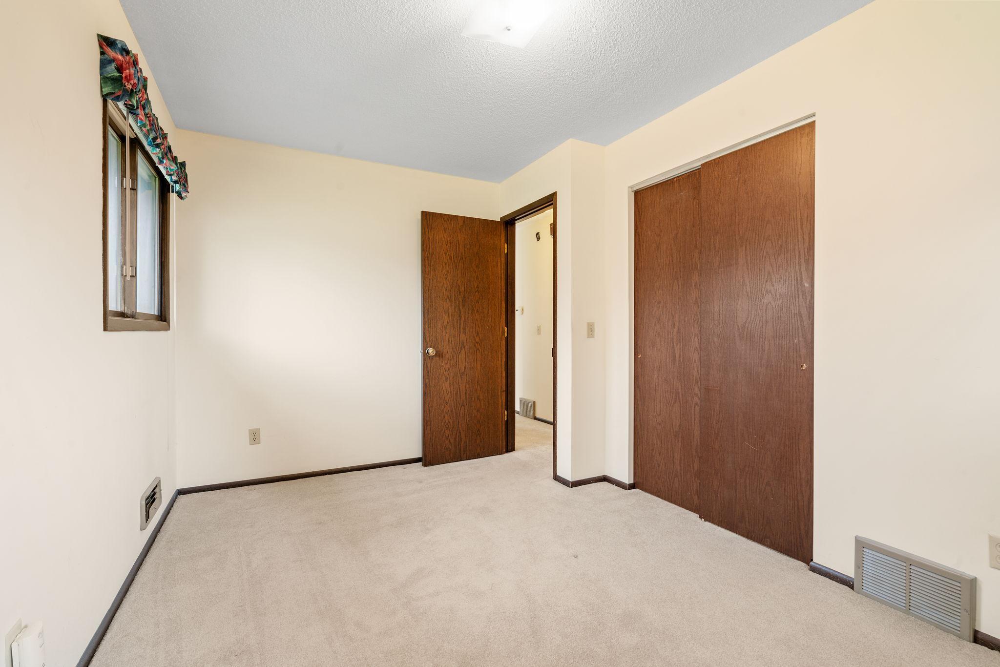 1381 Balsam Street E