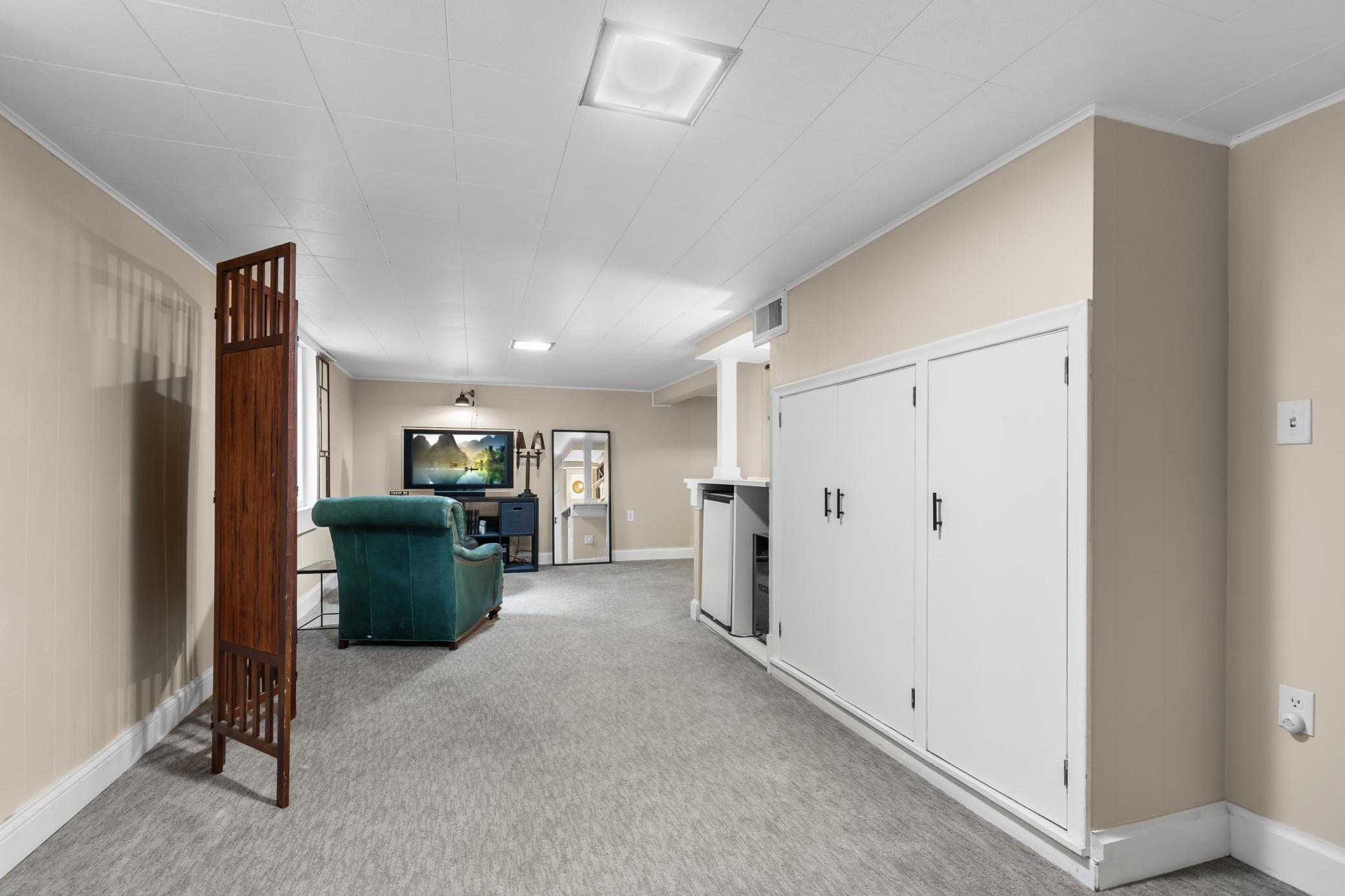 3324 Weenonah Place
