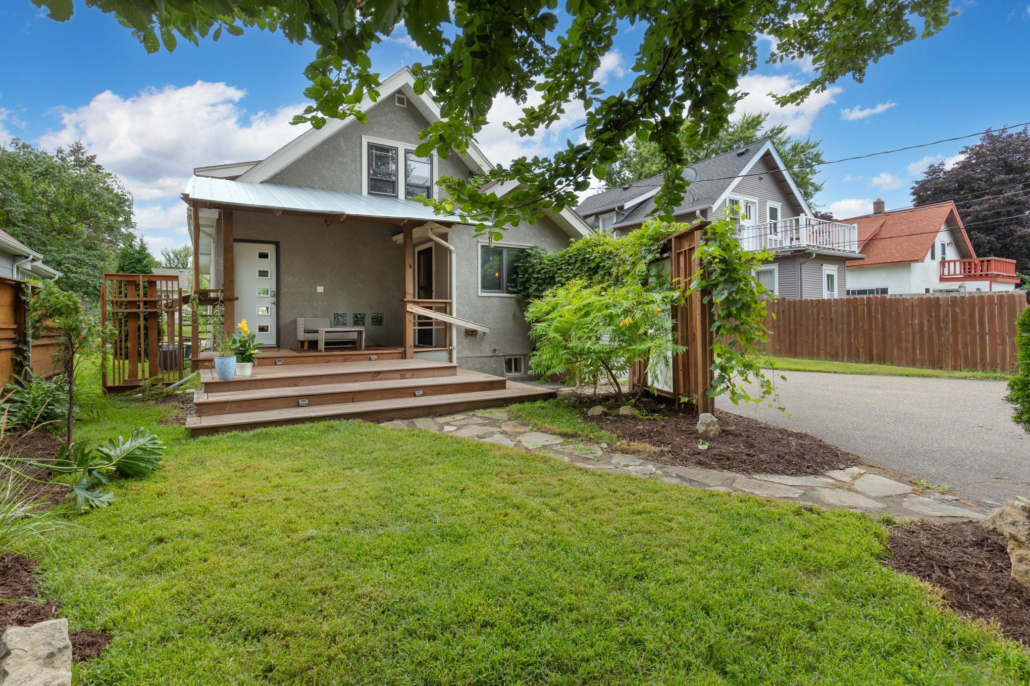3324 Weenonah Place