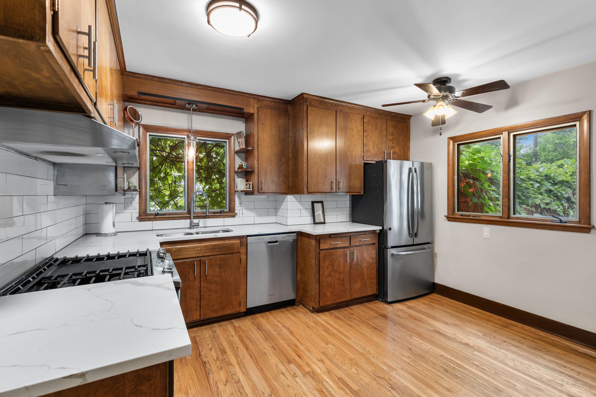 3324 Weenonah Place