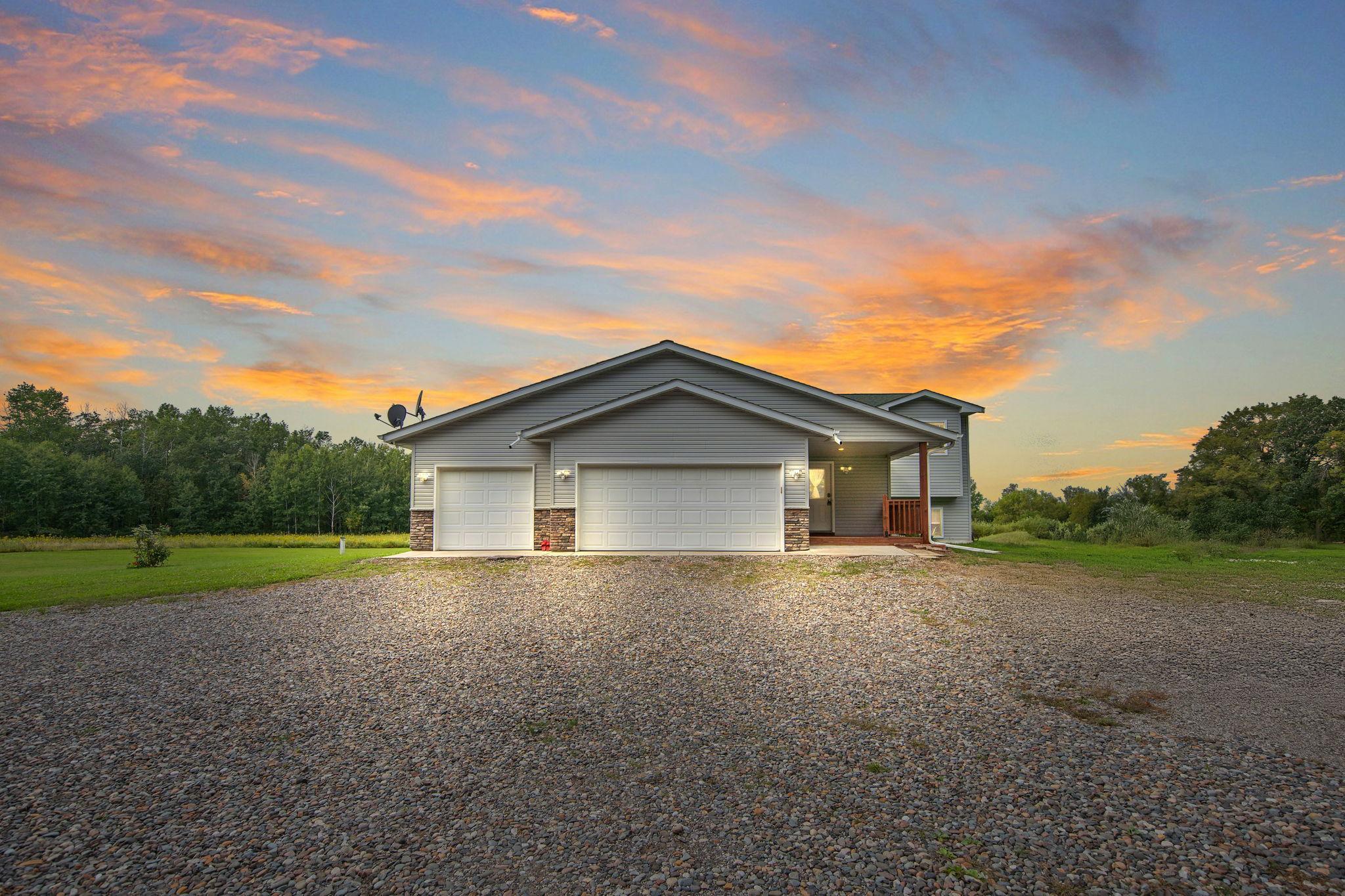 4569 Hummingbird Road