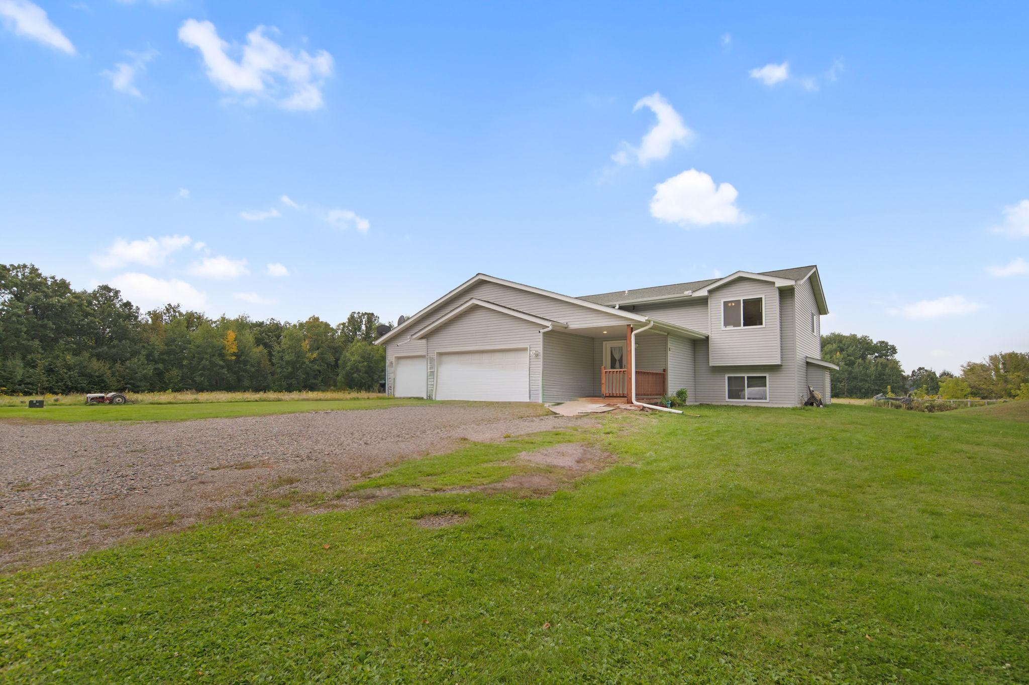 4569 Hummingbird Road