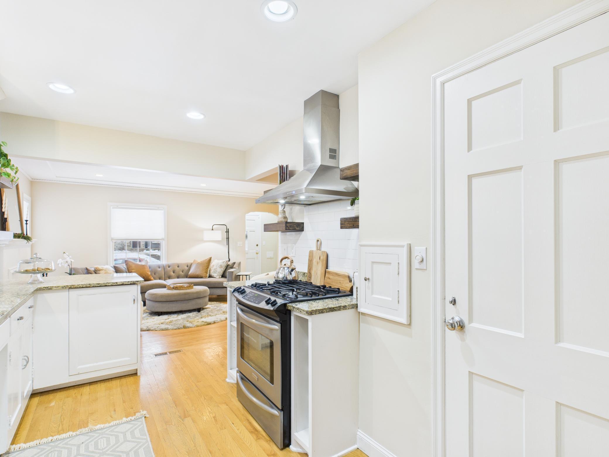 4534 Vallacher Avenue