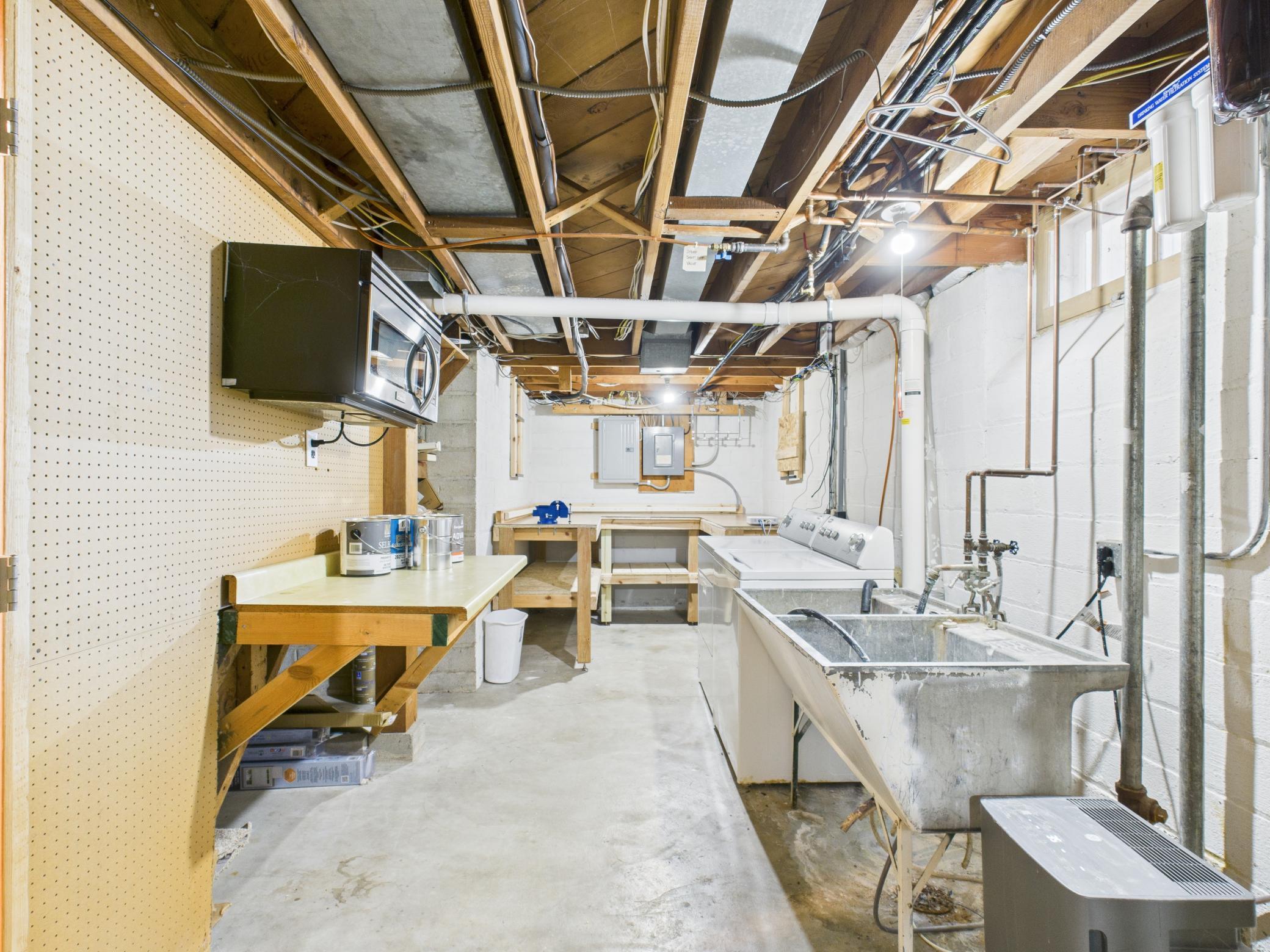 4534 Vallacher Avenue