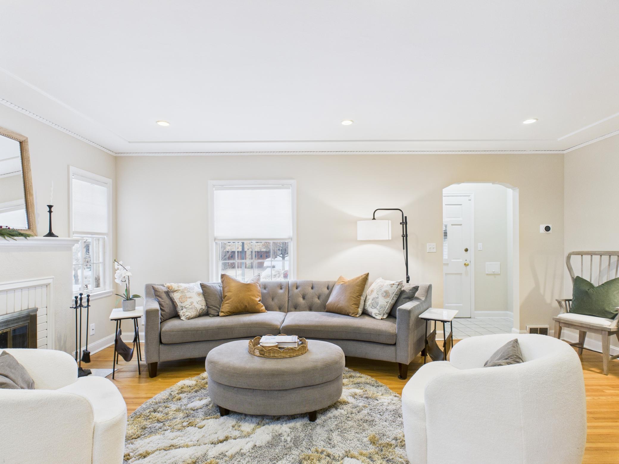 4534 Vallacher Avenue