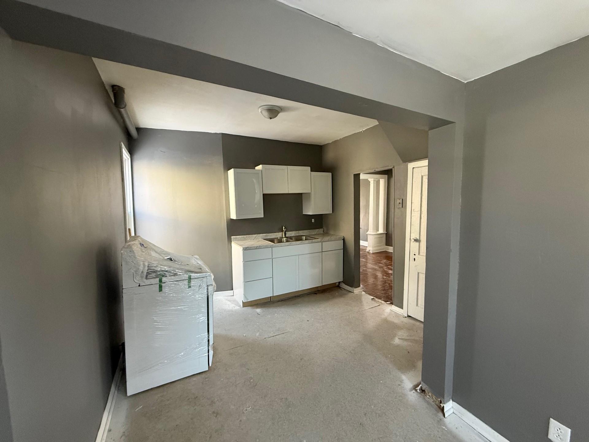 324 Van Buren Avenue