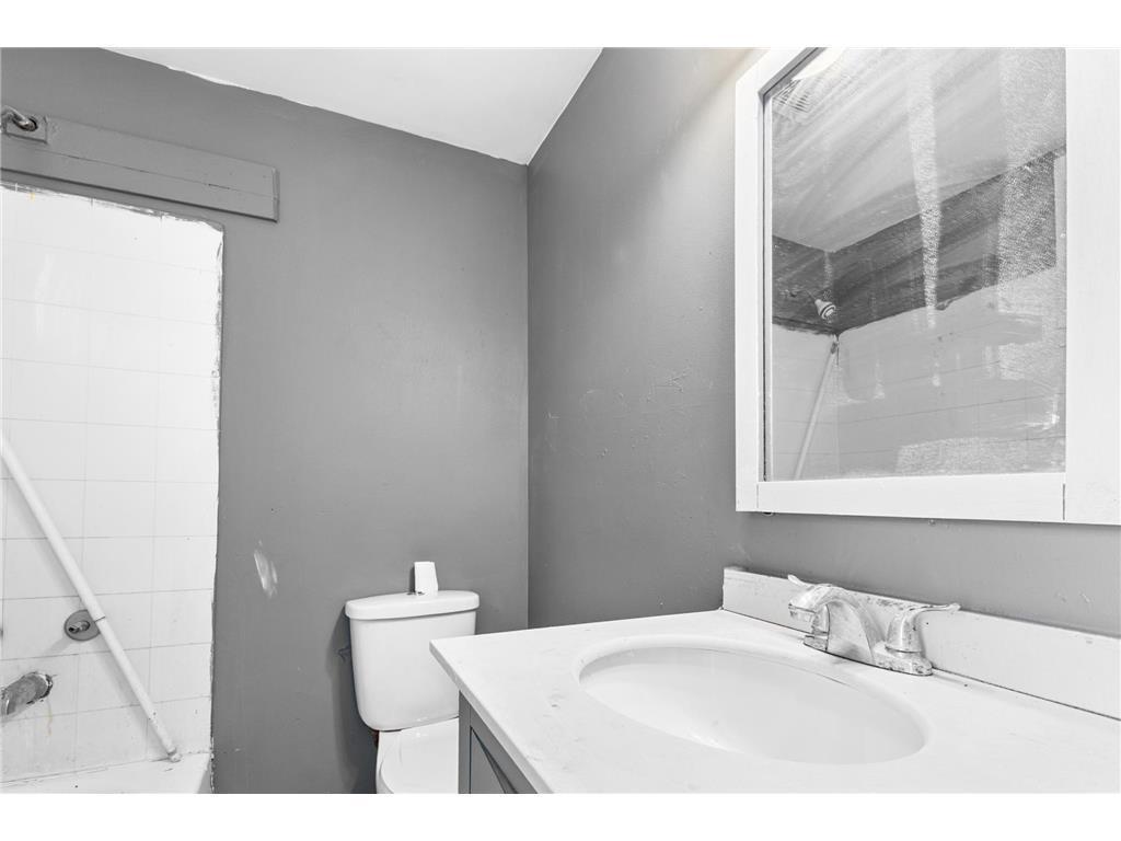 324 Van Buren Avenue