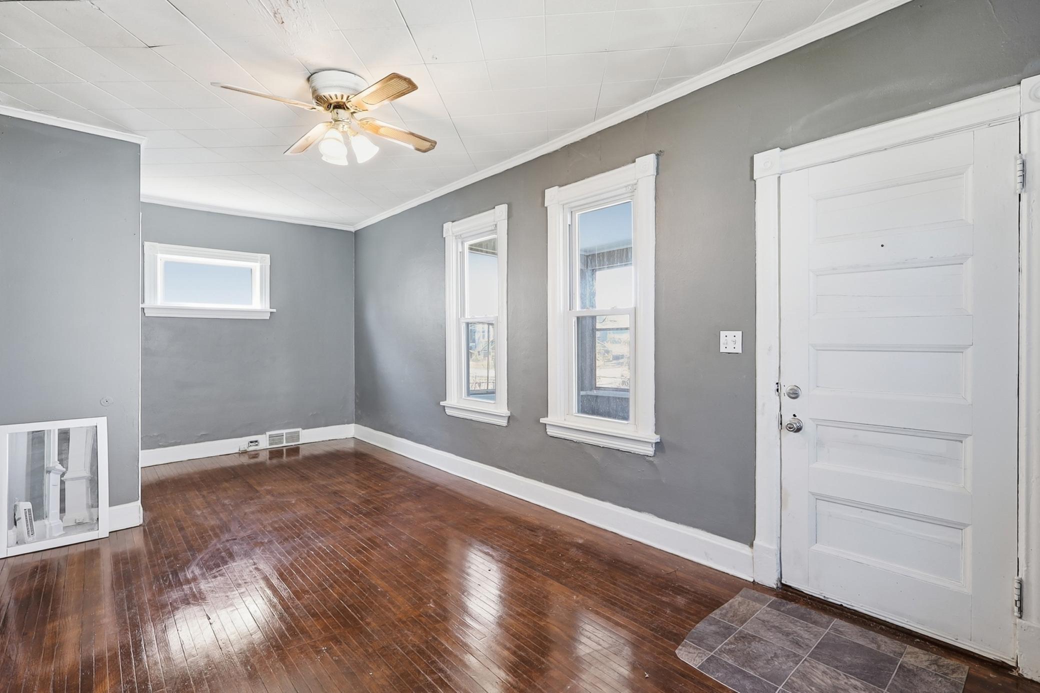 324 Van Buren Avenue