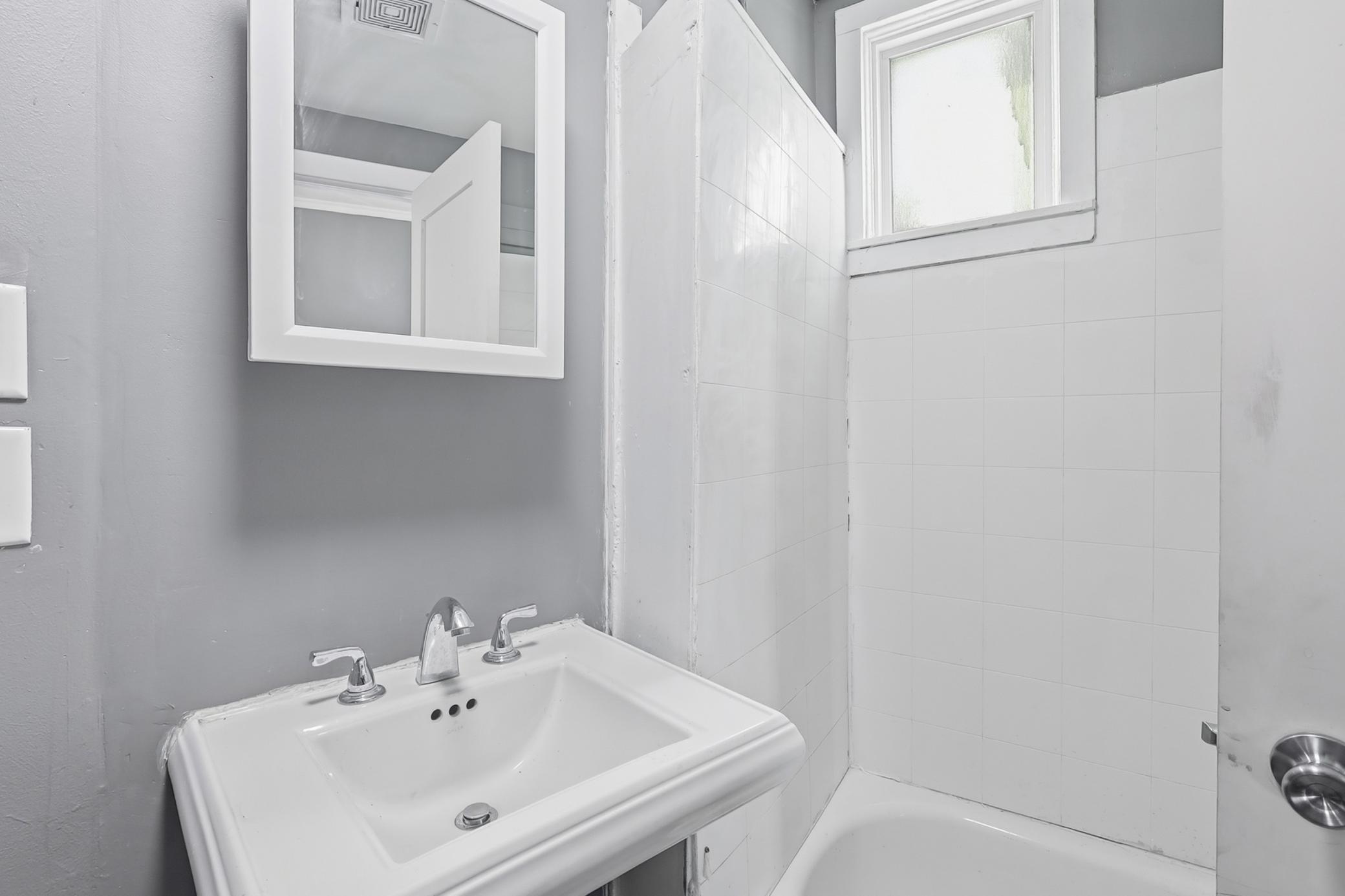 324 Van Buren Avenue