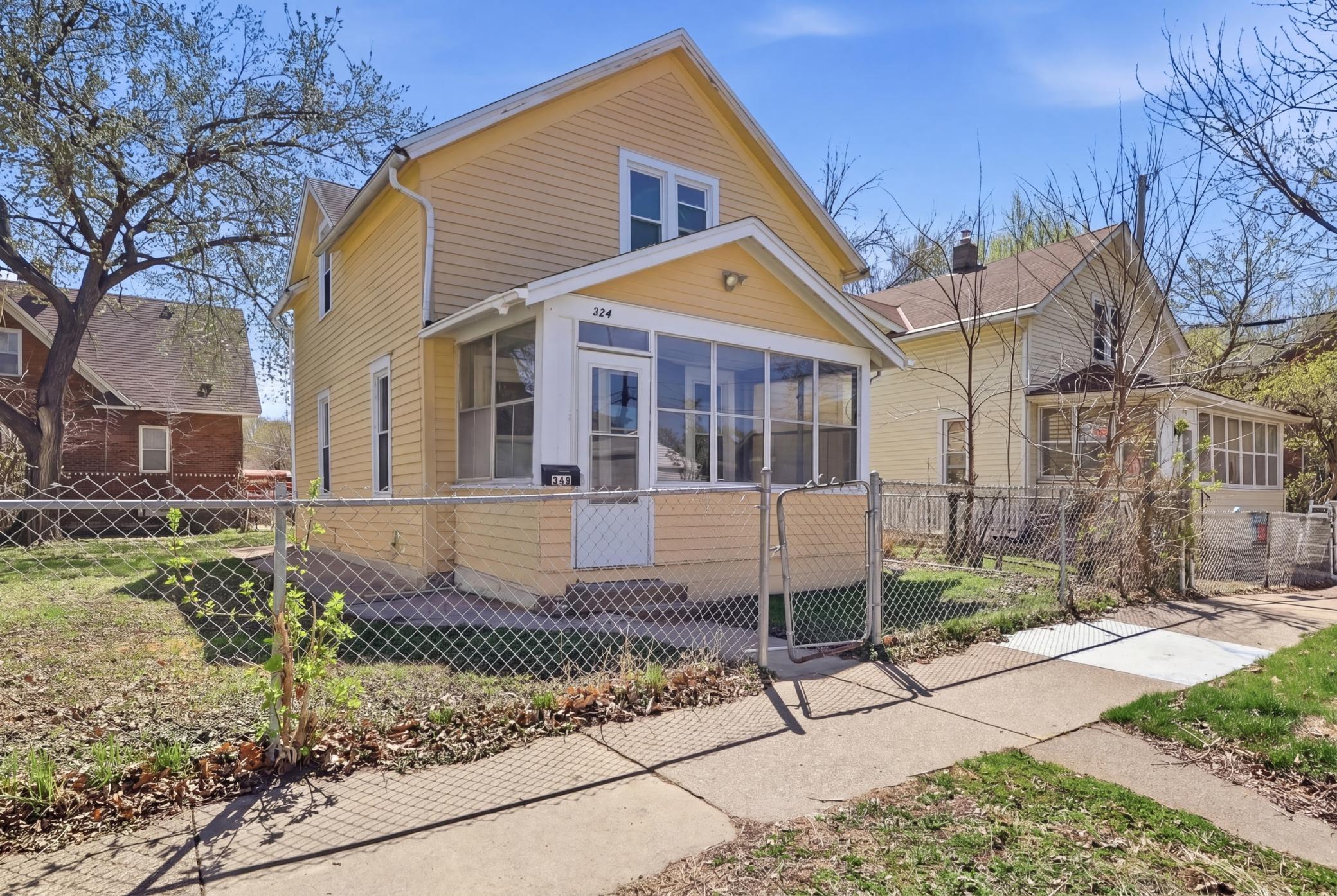 324 Van Buren Avenue