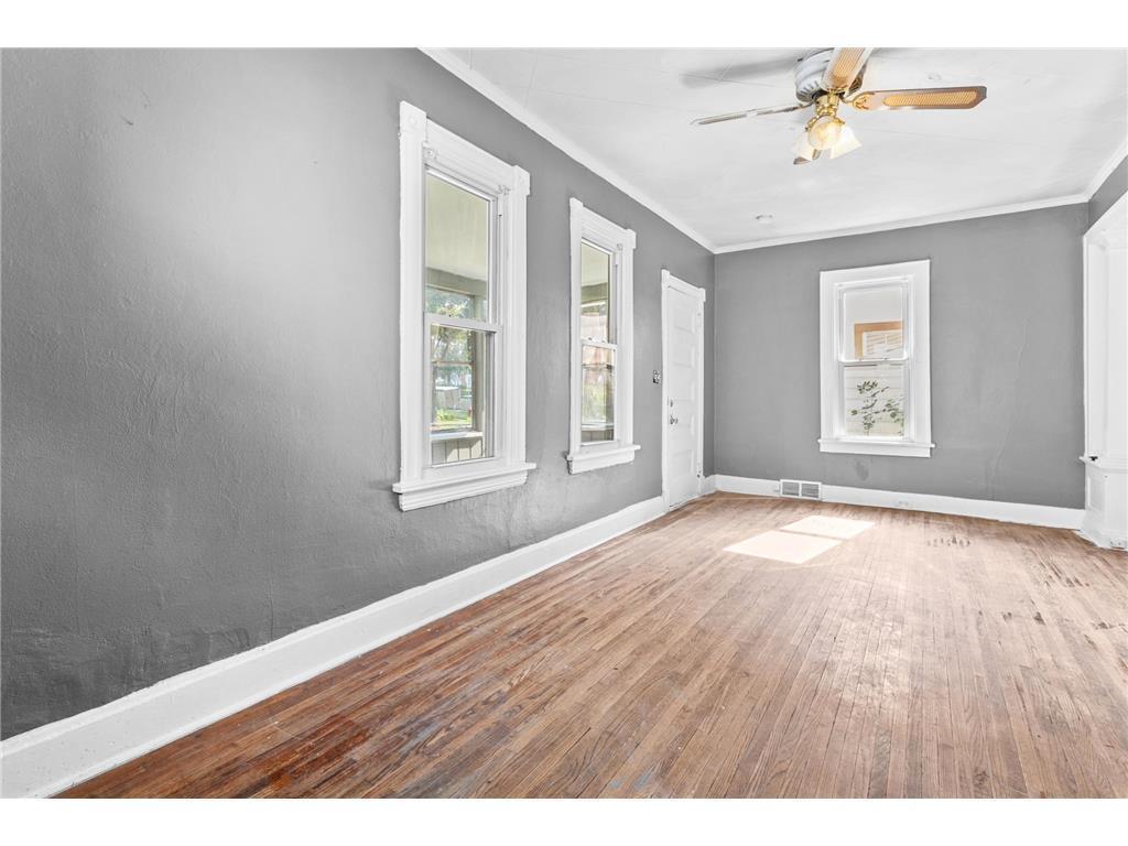 324 Van Buren Avenue