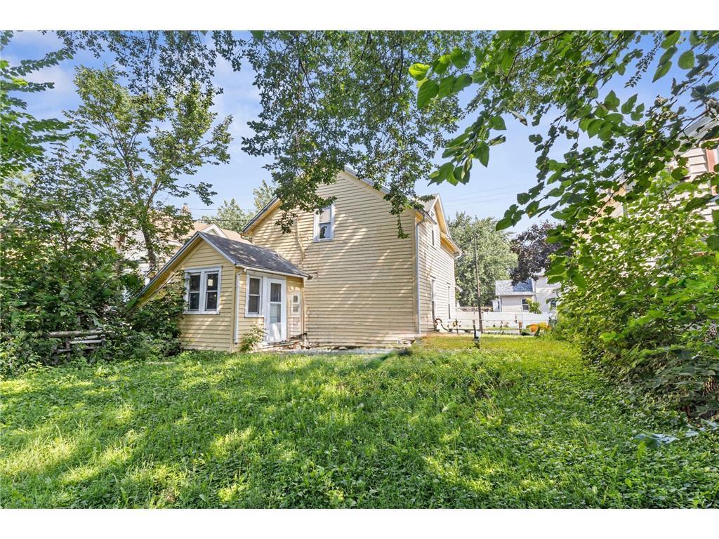 324 Van Buren Avenue