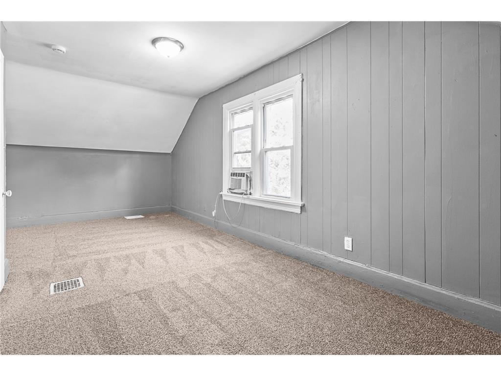 324 Van Buren Avenue