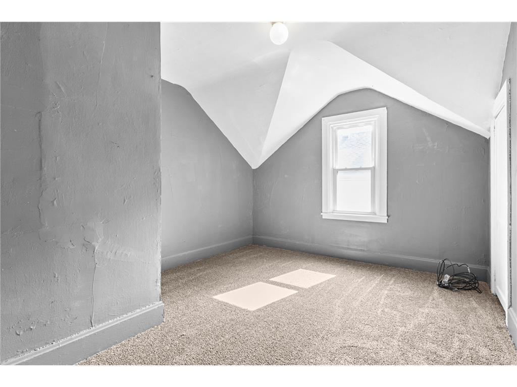 324 Van Buren Avenue