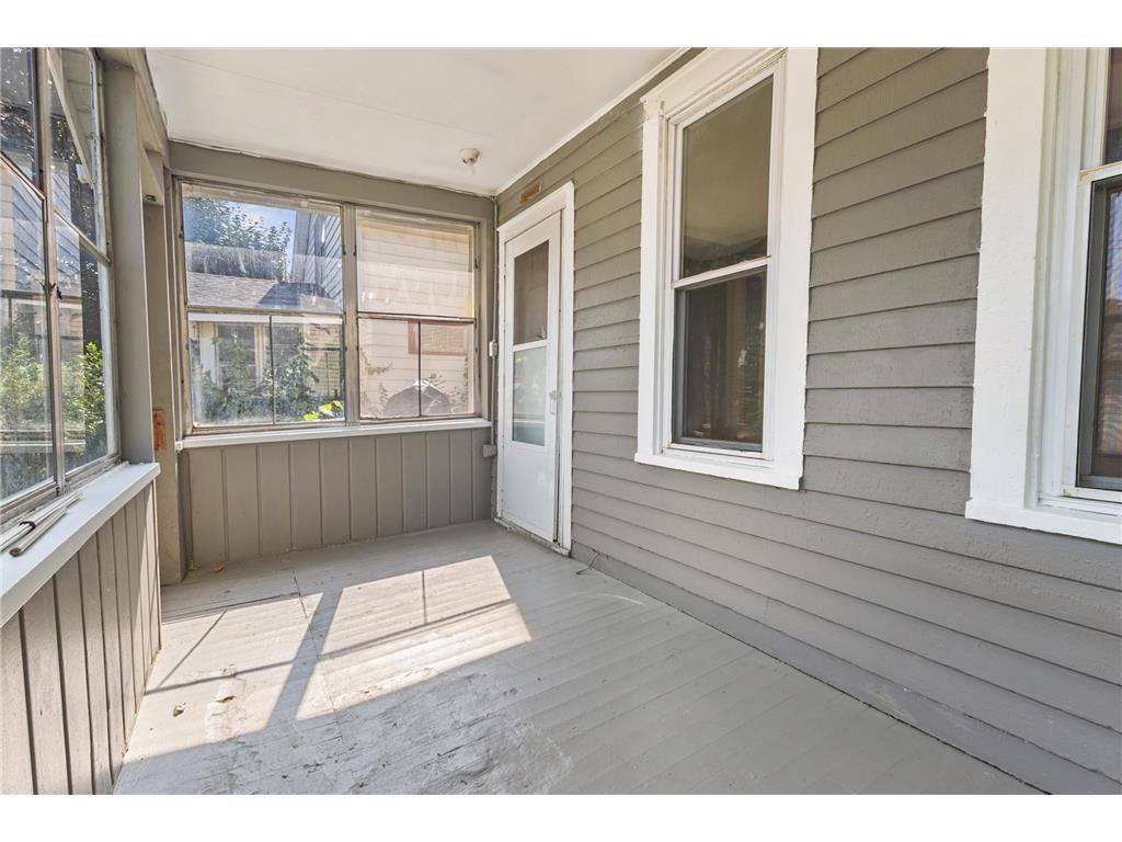 324 Van Buren Avenue