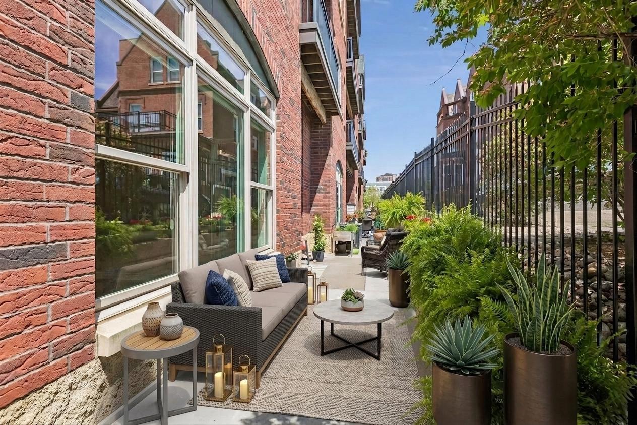 301 Clifton Avenue Unit: 1H