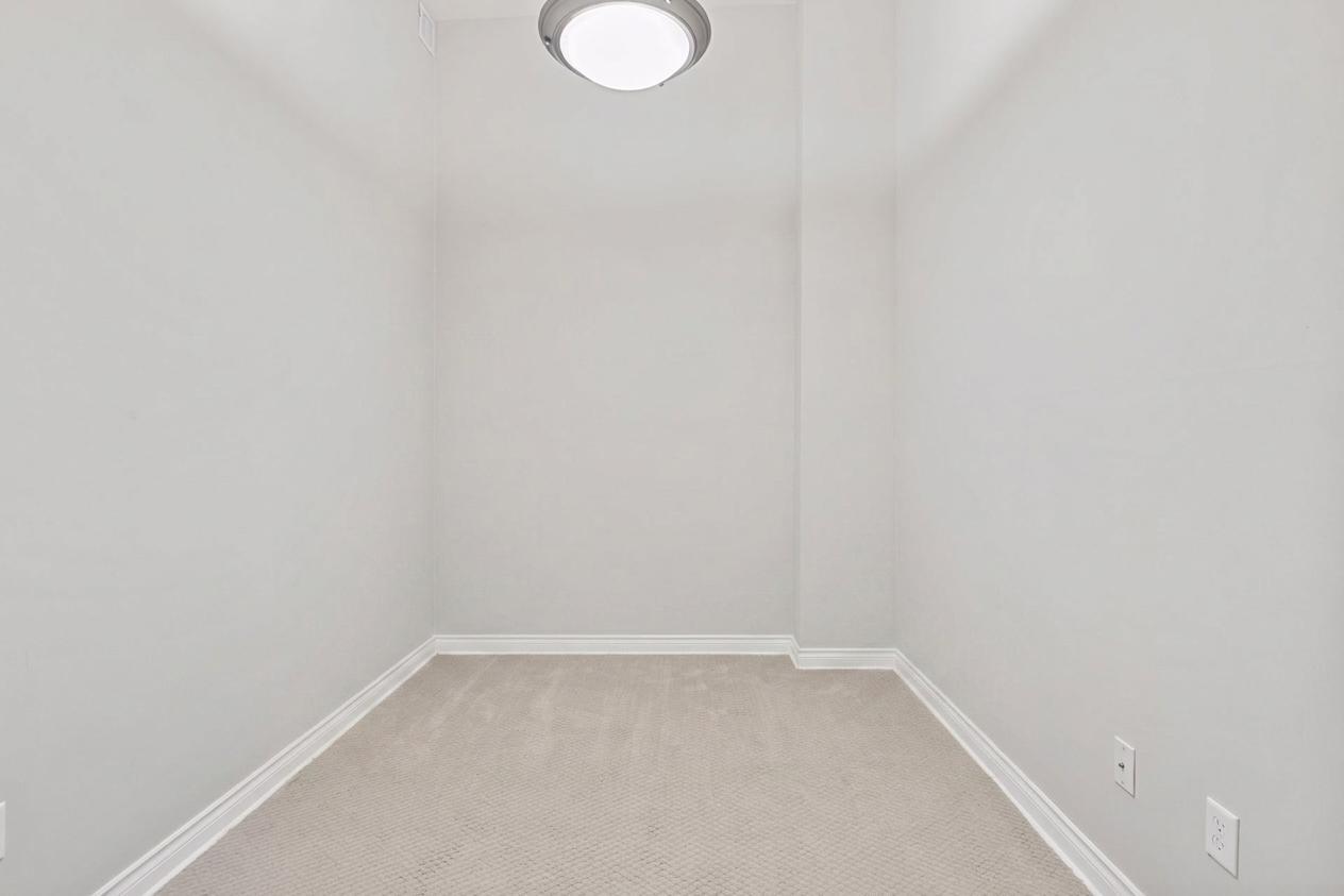 301 Clifton Avenue Unit: 1H