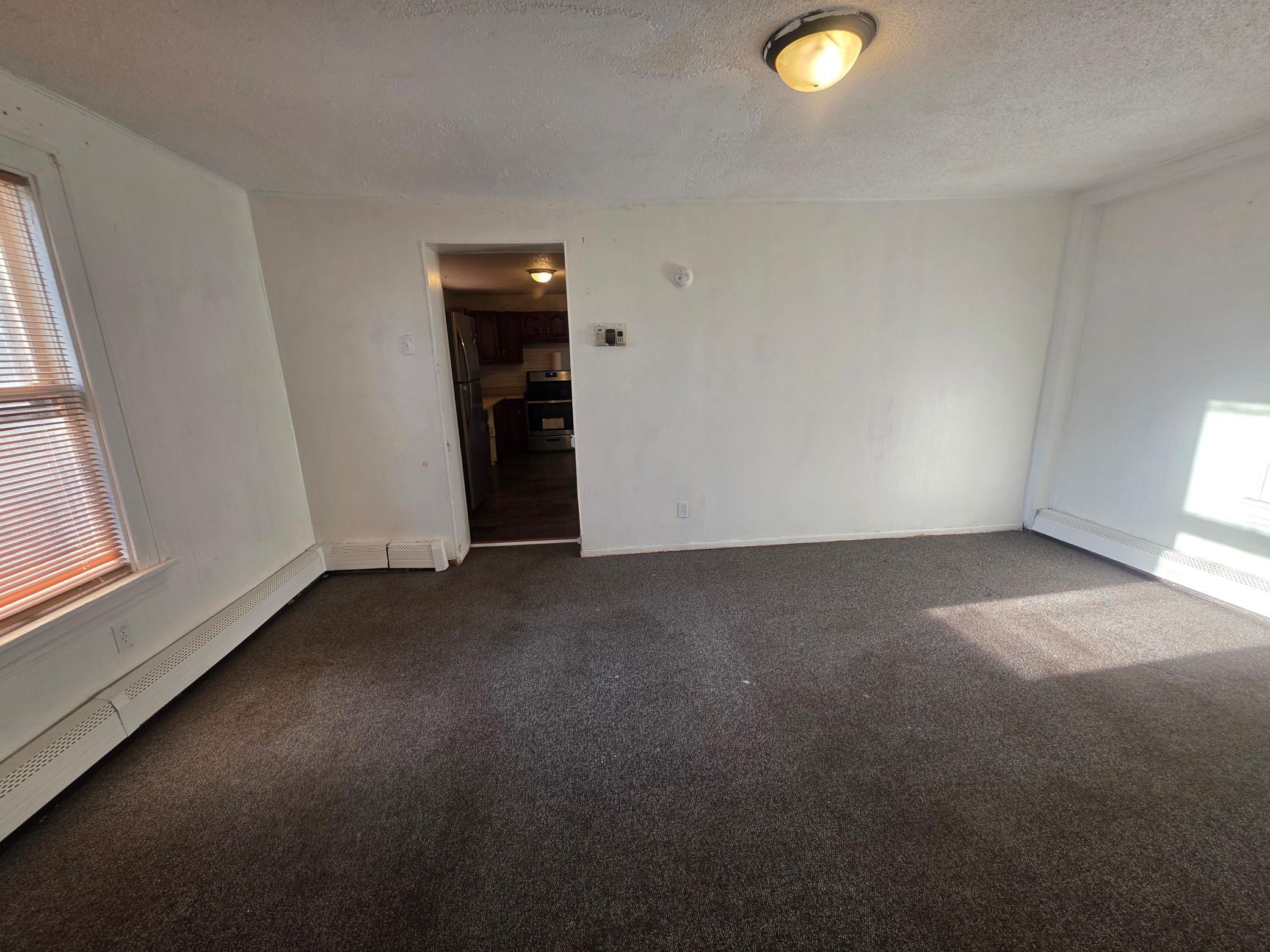 1123 6th Street E